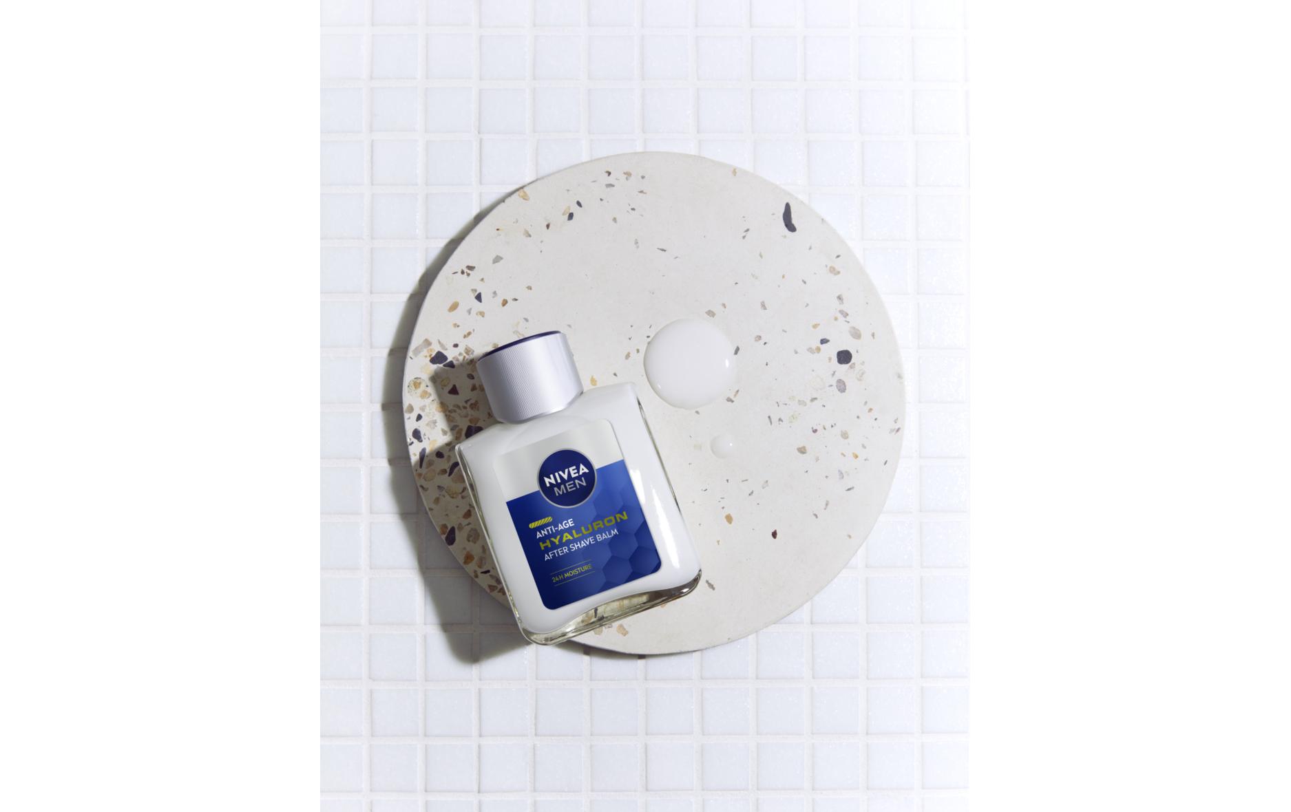 After Shave Balsam Anti-Age Hyaluron 100 mlBalsam pflegt die Männerhaut nach der Rasur, und schenkt ihr Frische