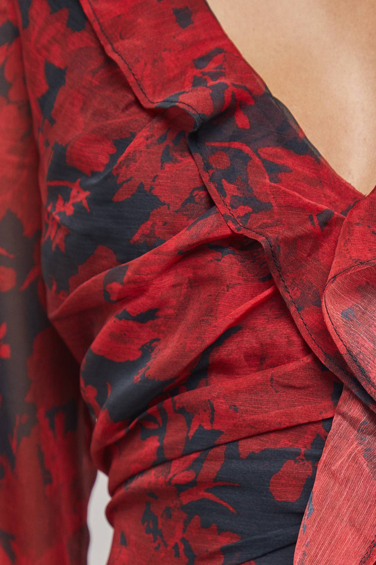 Warehouse Robe Mi-Longue en Mousseline à Volants et Corsage Froncé