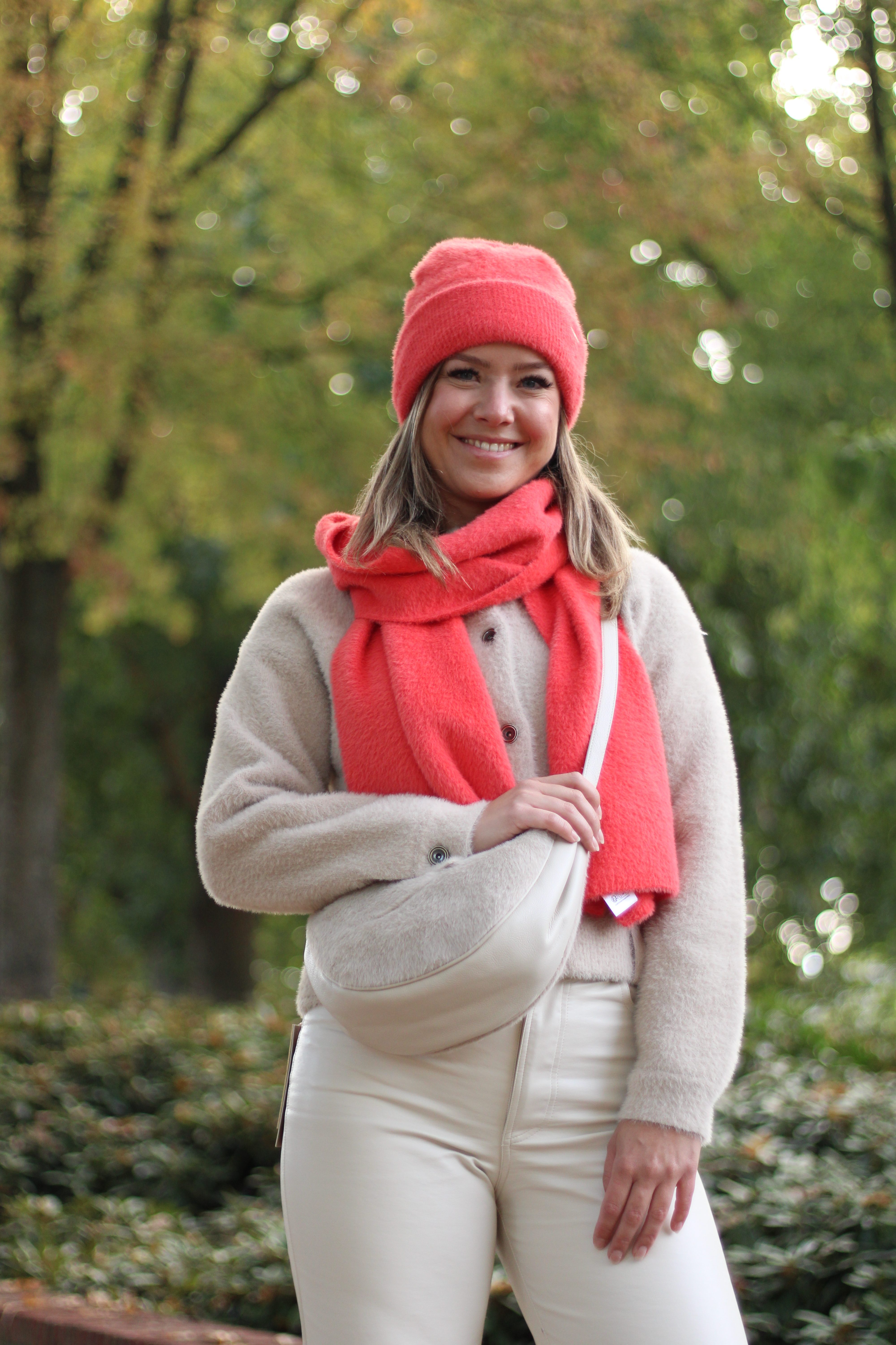 Rino & Pelle - Nadine Knitted Beanie - Bright Coral