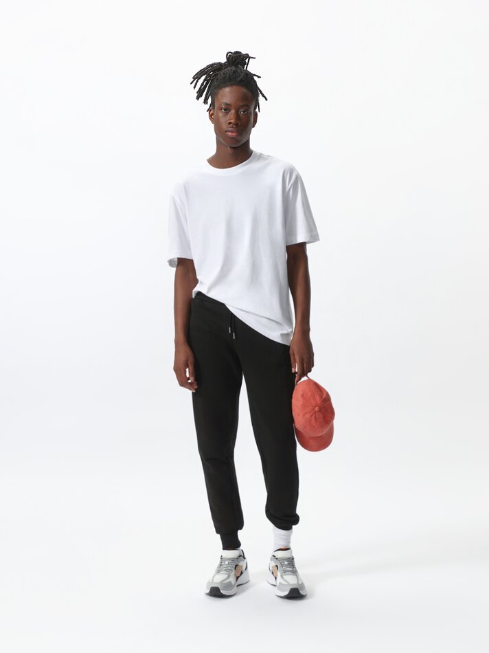 Calça jogger básica - Preta