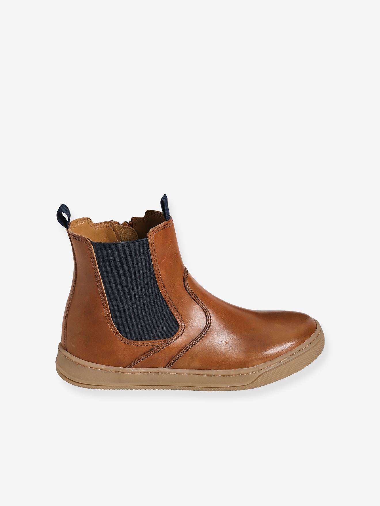Botas de cano curto em couro com zíper e elástico, para meninos, cor marrom médio lisa.