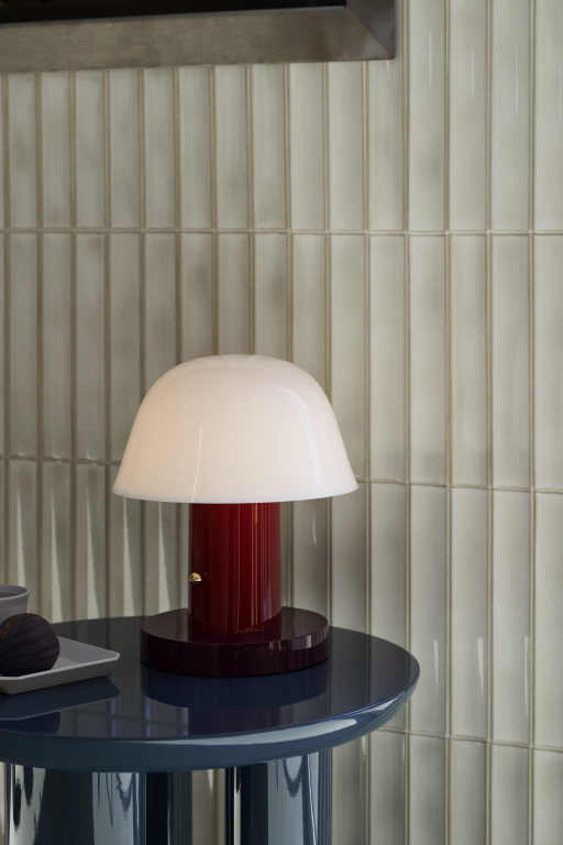 &tradition Setago JH27 tafellamp LED oplaadbaar Nude & Forest