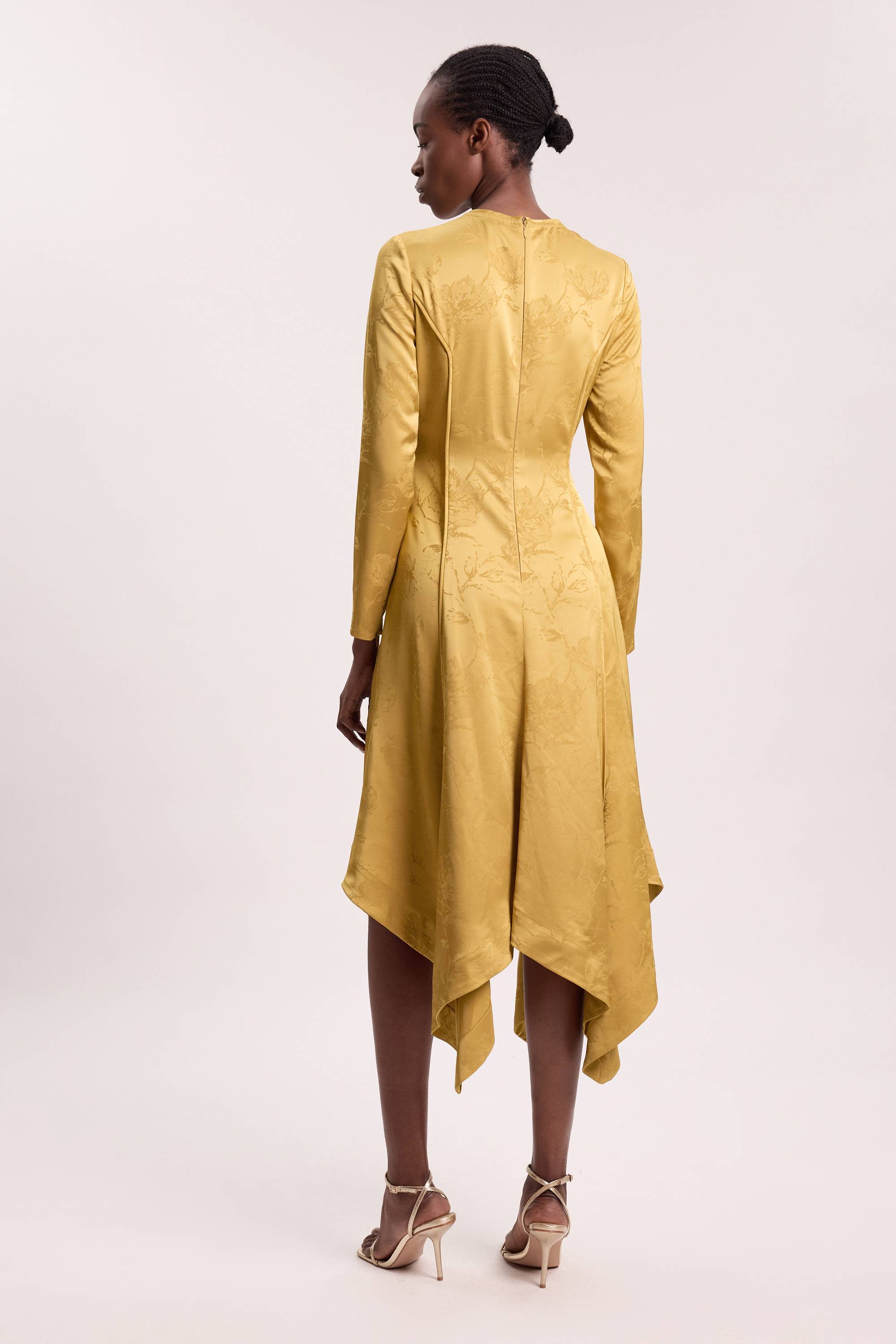 KarenMillen Robe Maxi Tissée À Manches Longues En Jacquard Et Ourlet Mouchoir