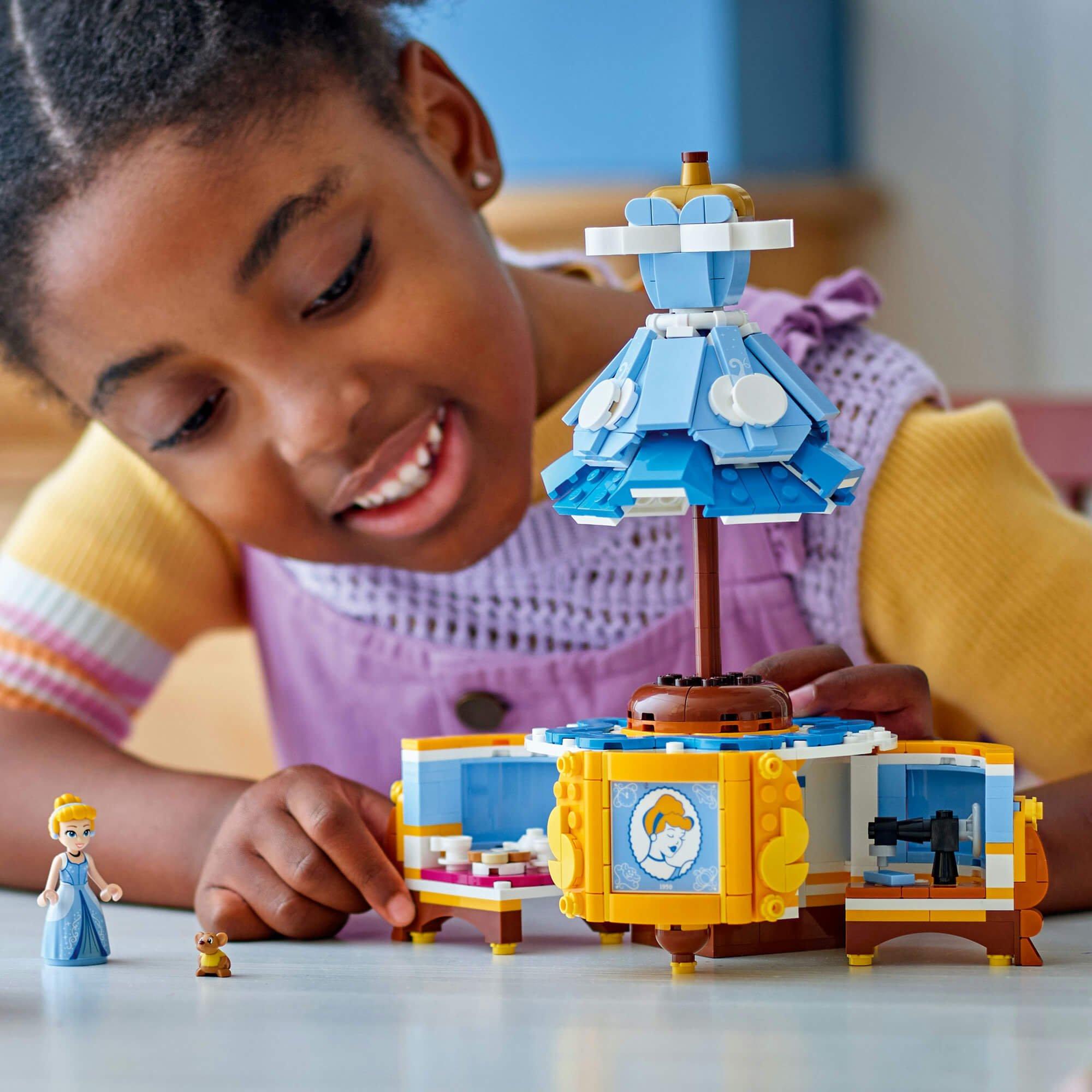 LEGO LEGO 43266 Disney Princess Cinderella’s Dress Set