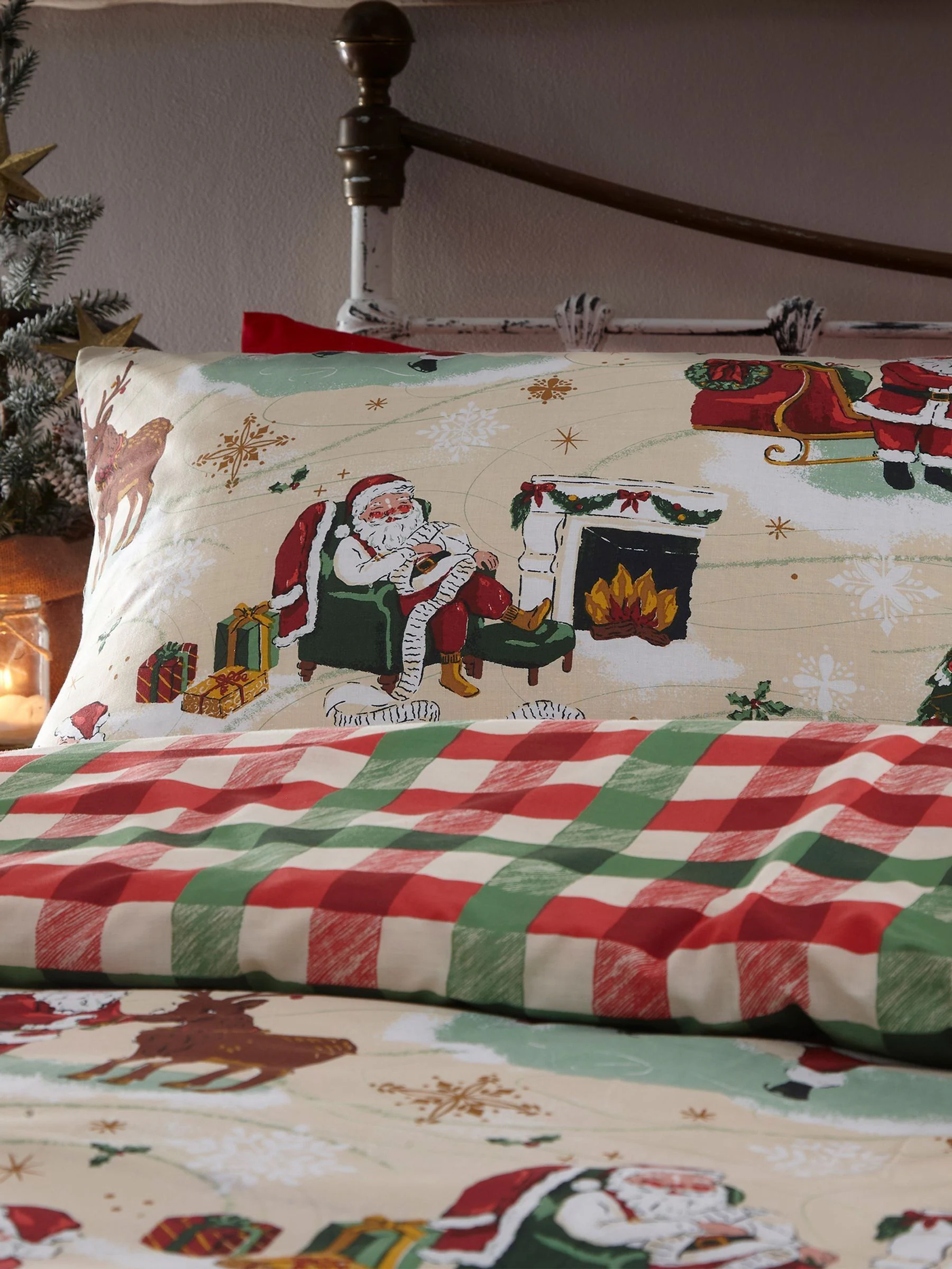 Furn Christmas Jolly Santa Reversible Duvet Cover and Pillowcase Set