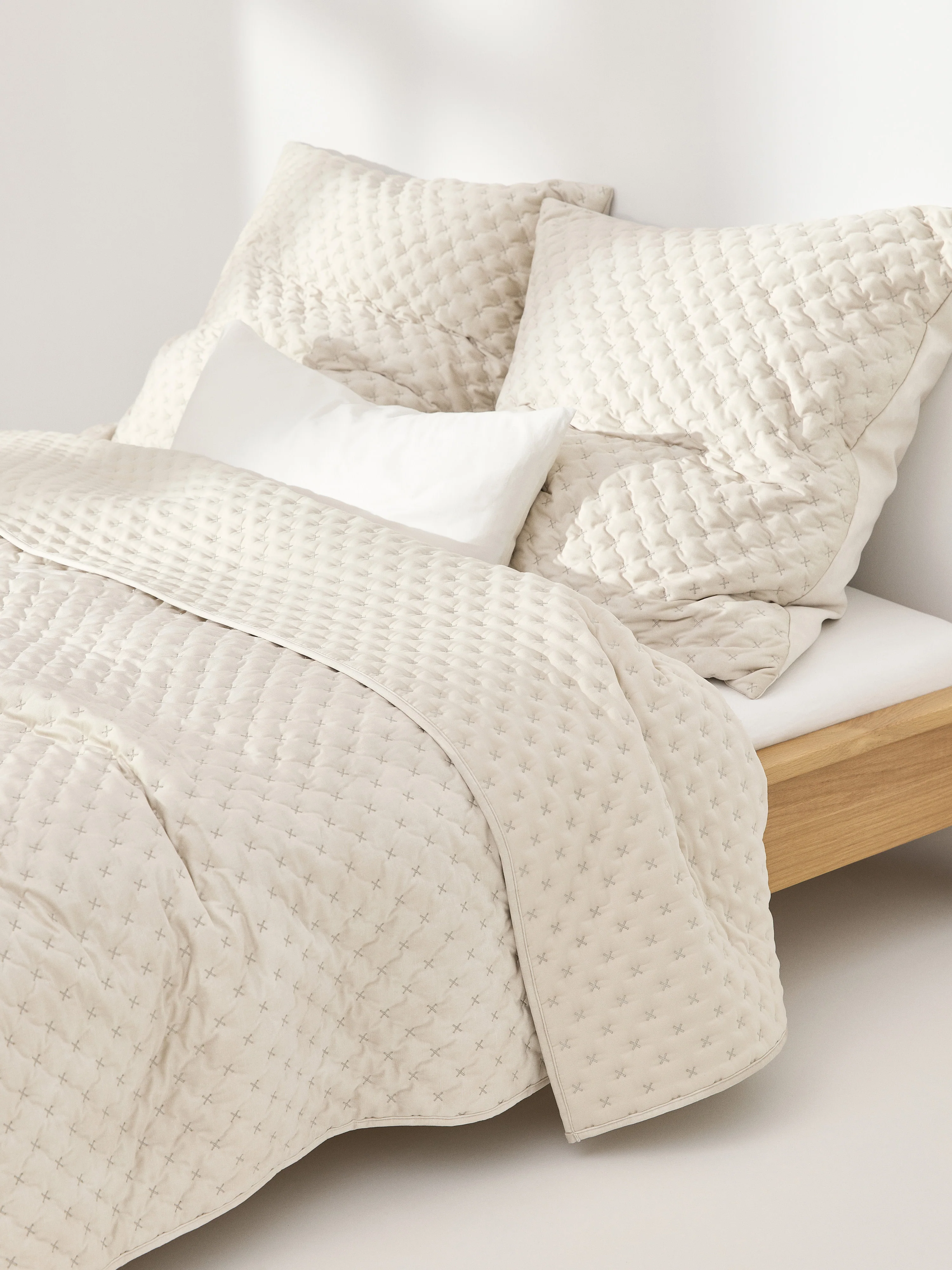 Gewatteerde fluwelen bedsprei Riko