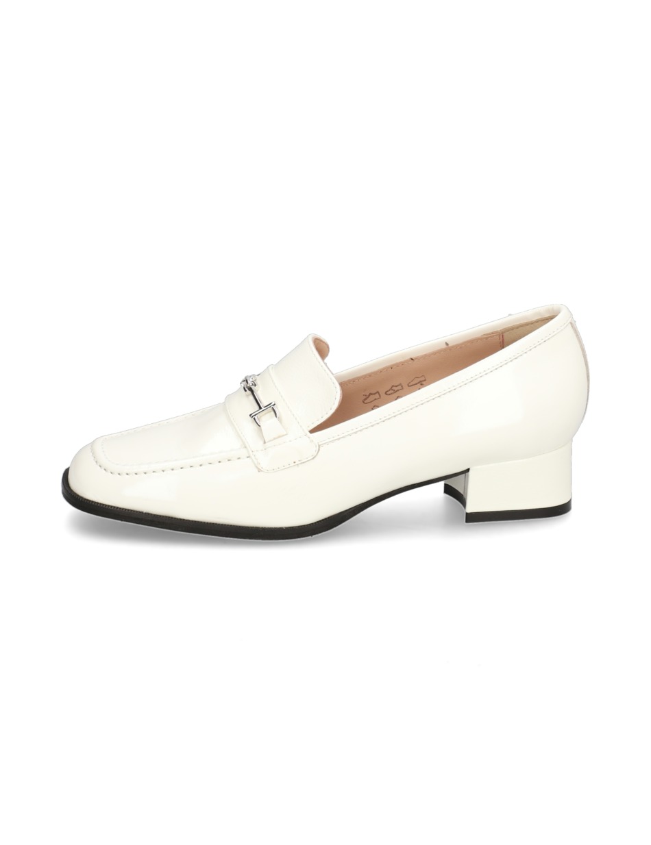 Lackleder Slipper klassisch