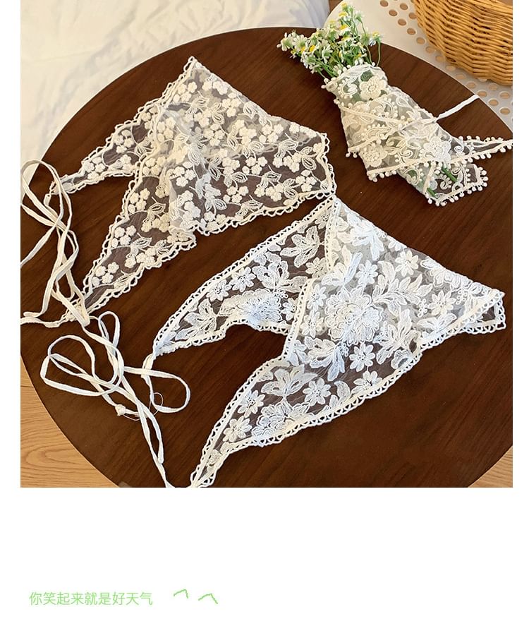 Nikifa - Bloemenkanten Driehoek Hoofddoek
