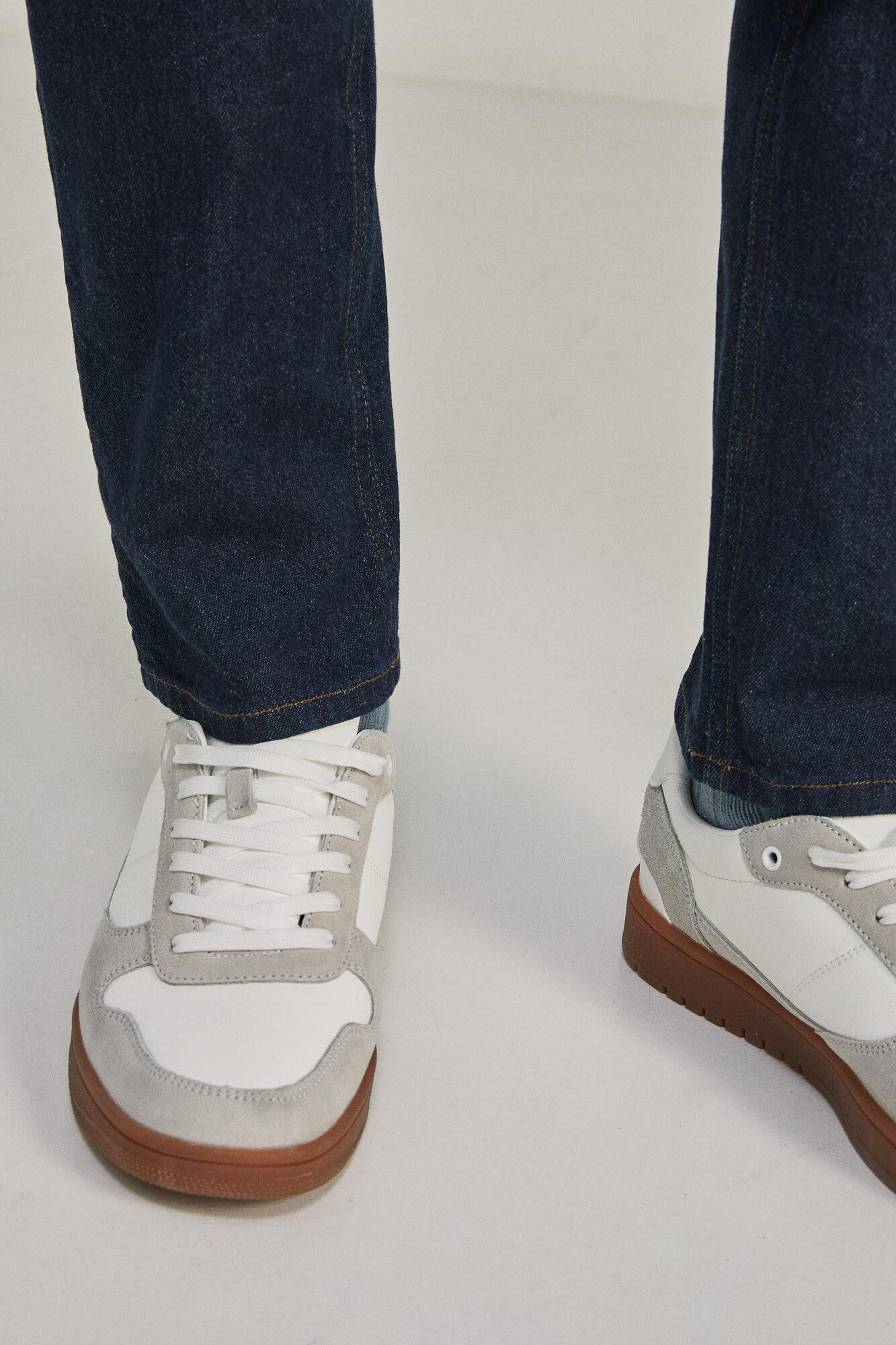 Calça jeans de lavagem regular - azul marinho