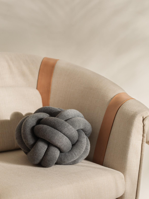 Design House Stockholm Knot kussen 30x30 grijs