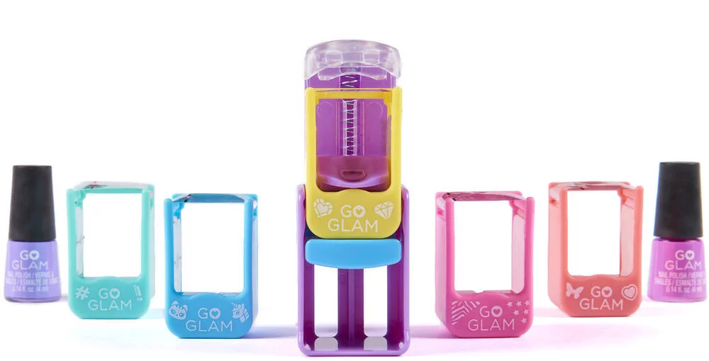 COOL MAKER - COFFRET GO GLAM U-NIQUE NAIL SALON AVEC POCHETTE