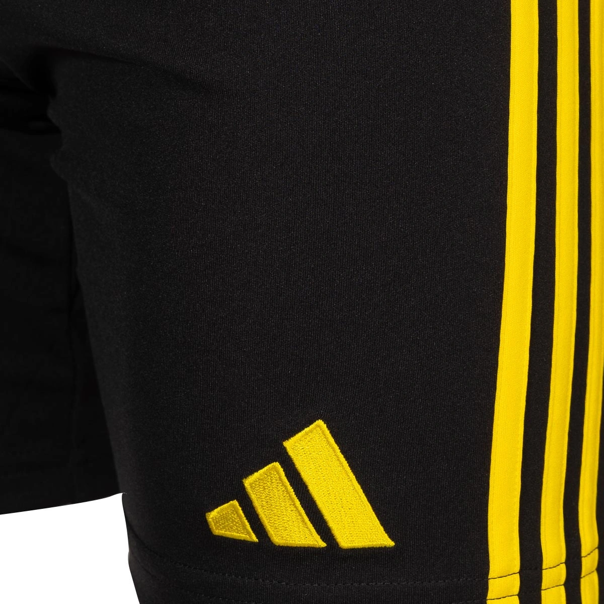 Calções adidas Real Zaragoza Segundo Equipamento 2025-2026 Criança