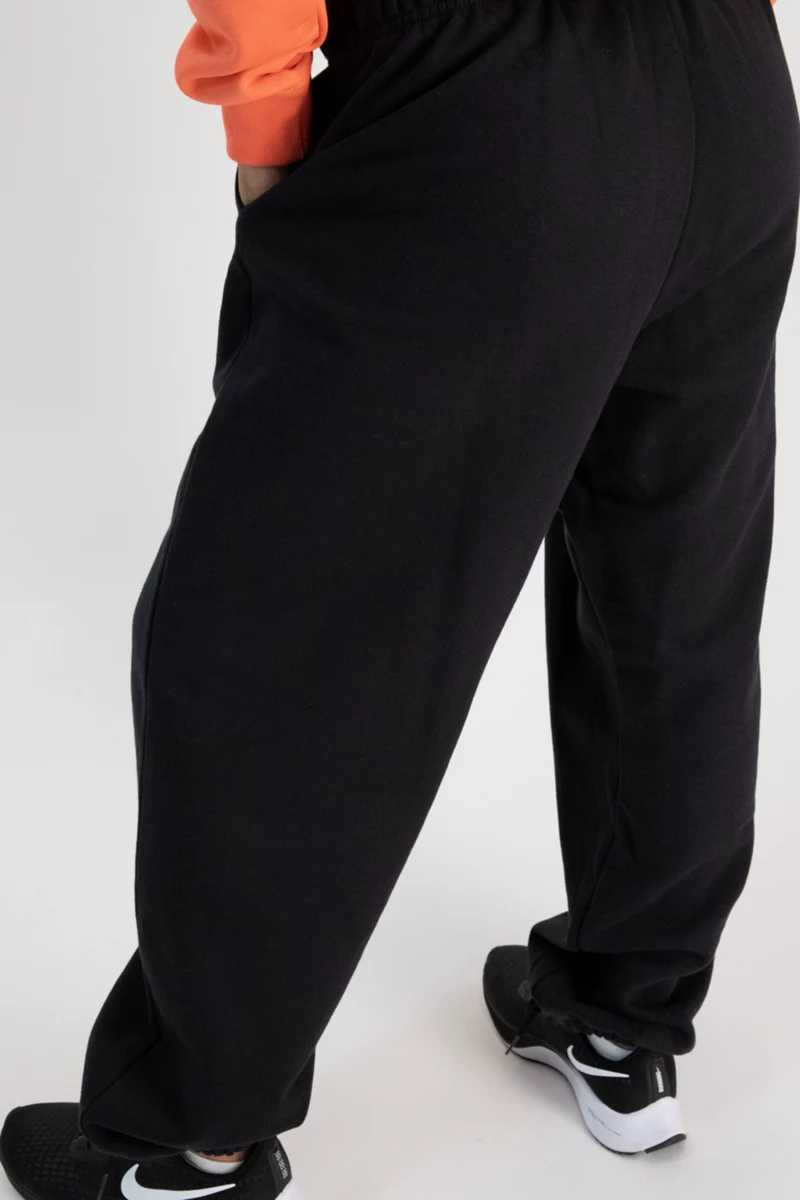 Nike Sportswear Club Fleece Oversized Damen Trainerhose