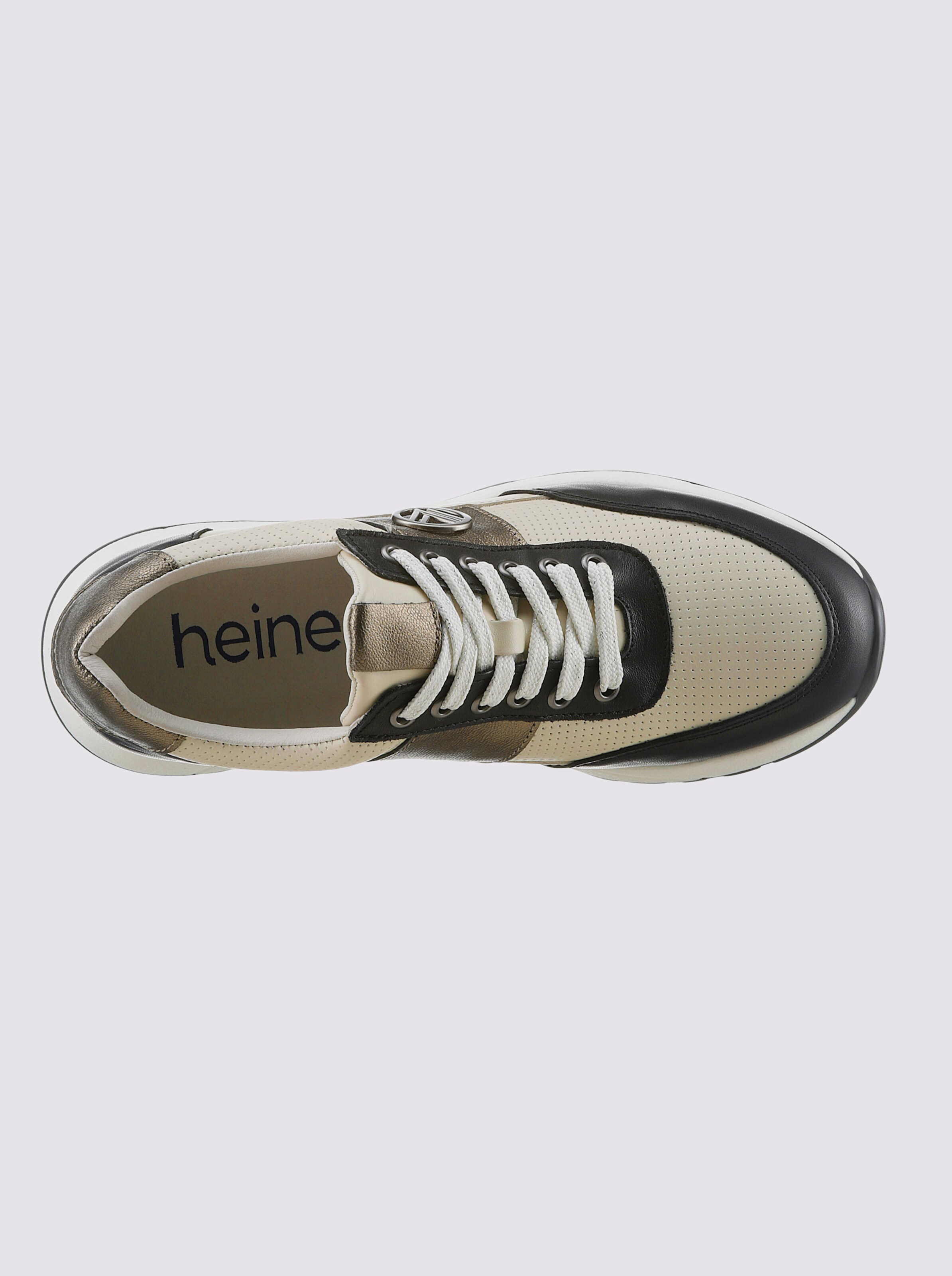 Sneaker