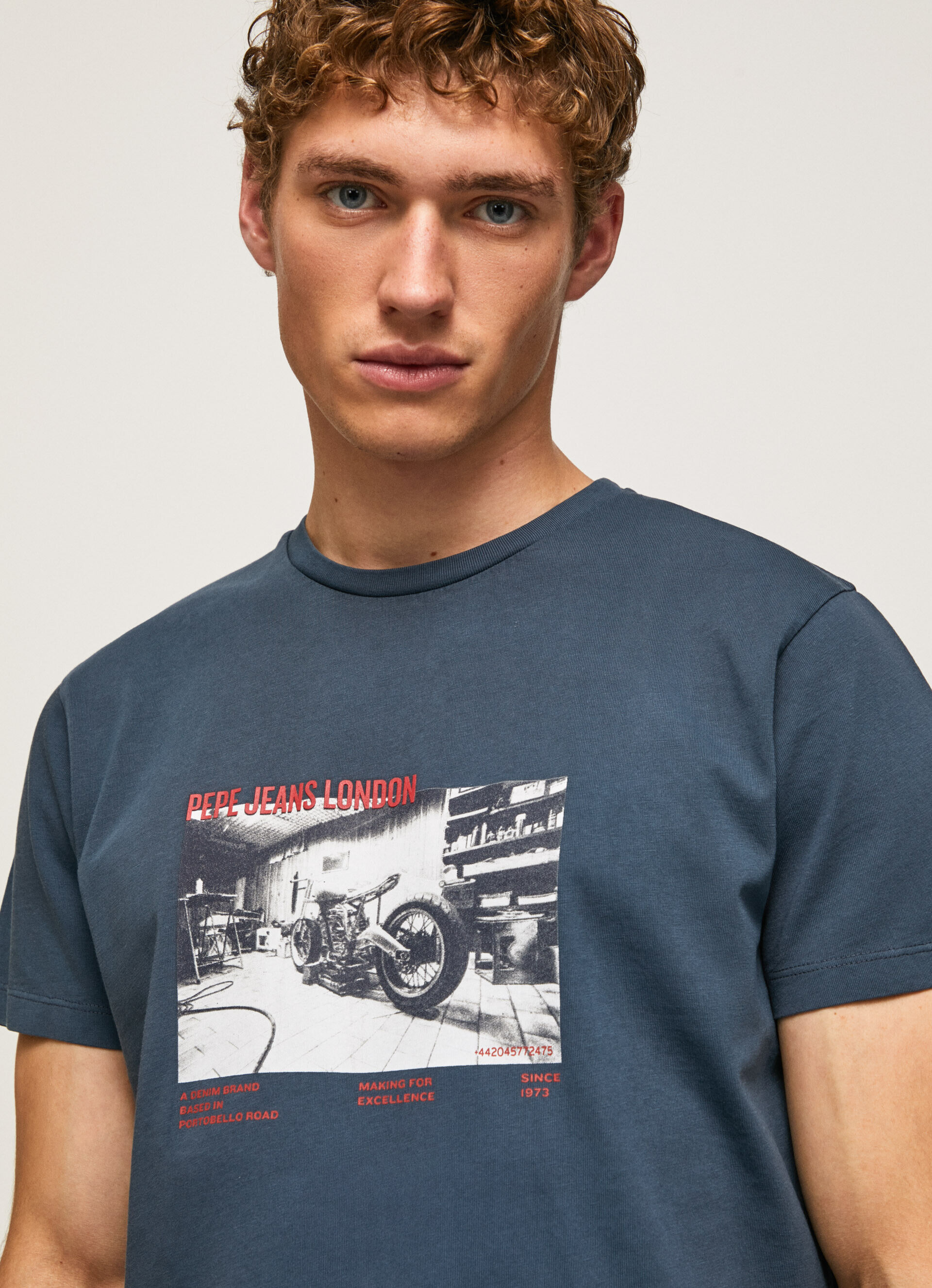 CAMISETA COM ESTAMPA FOTOGRÁFICA - Jarman Blue