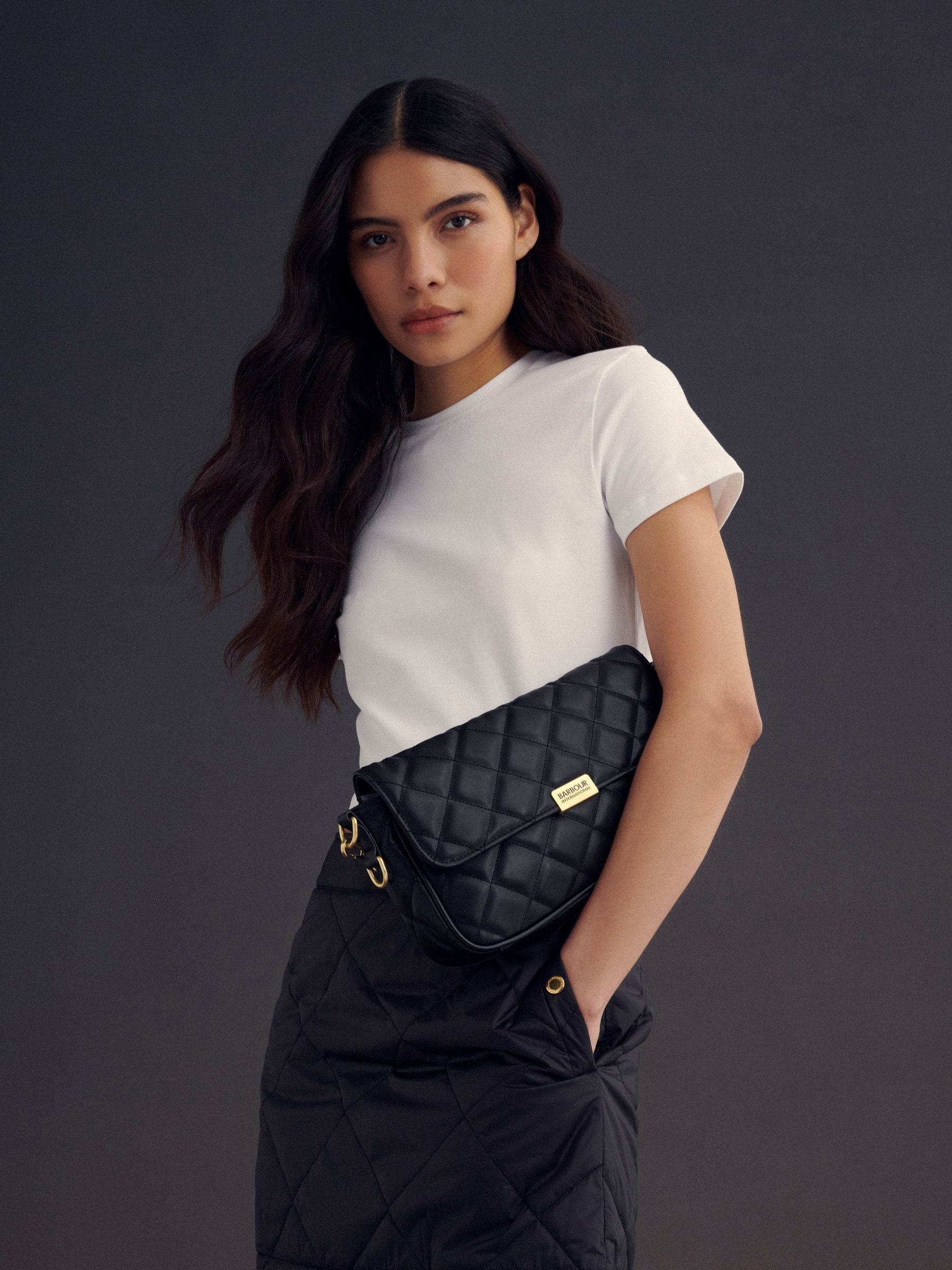 Zwart - Barbour® International Soho doorgestikte schoudertas