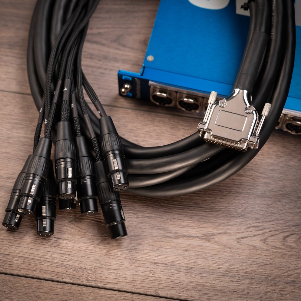 Warm Audio Premier DB25-XLRf-10' multikabel