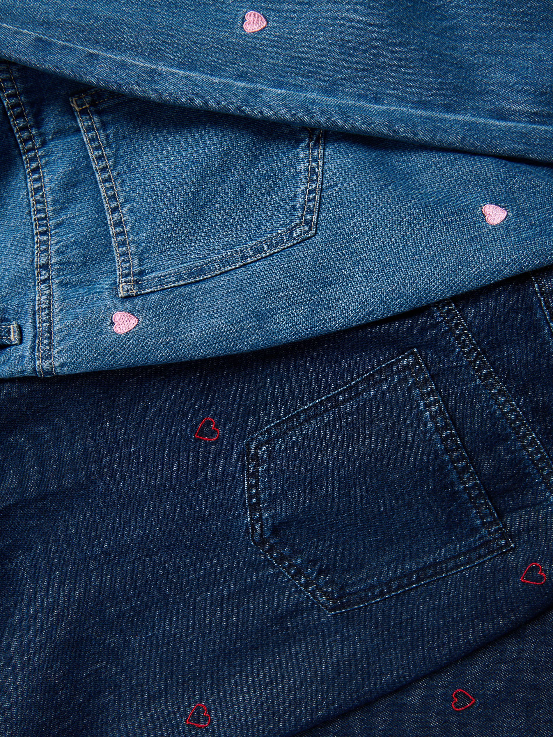 Jeans im Wide leg-Fit mit Stickereidetail