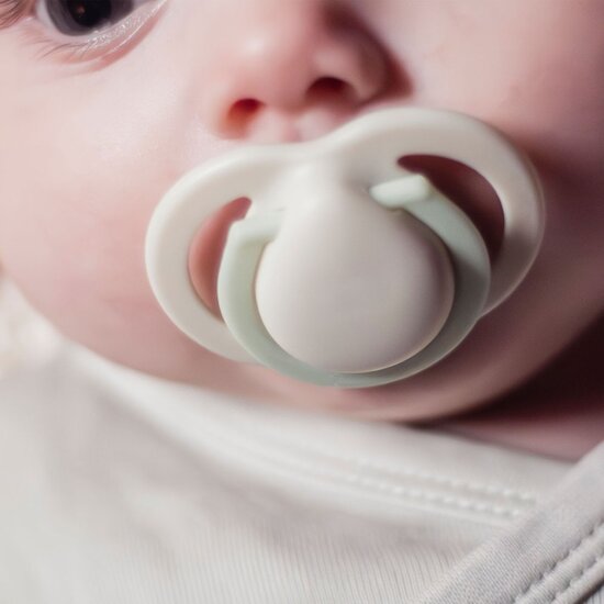 Sucettes nouveau-né lot de 2   Aléatoire        de               Tommee Tippee