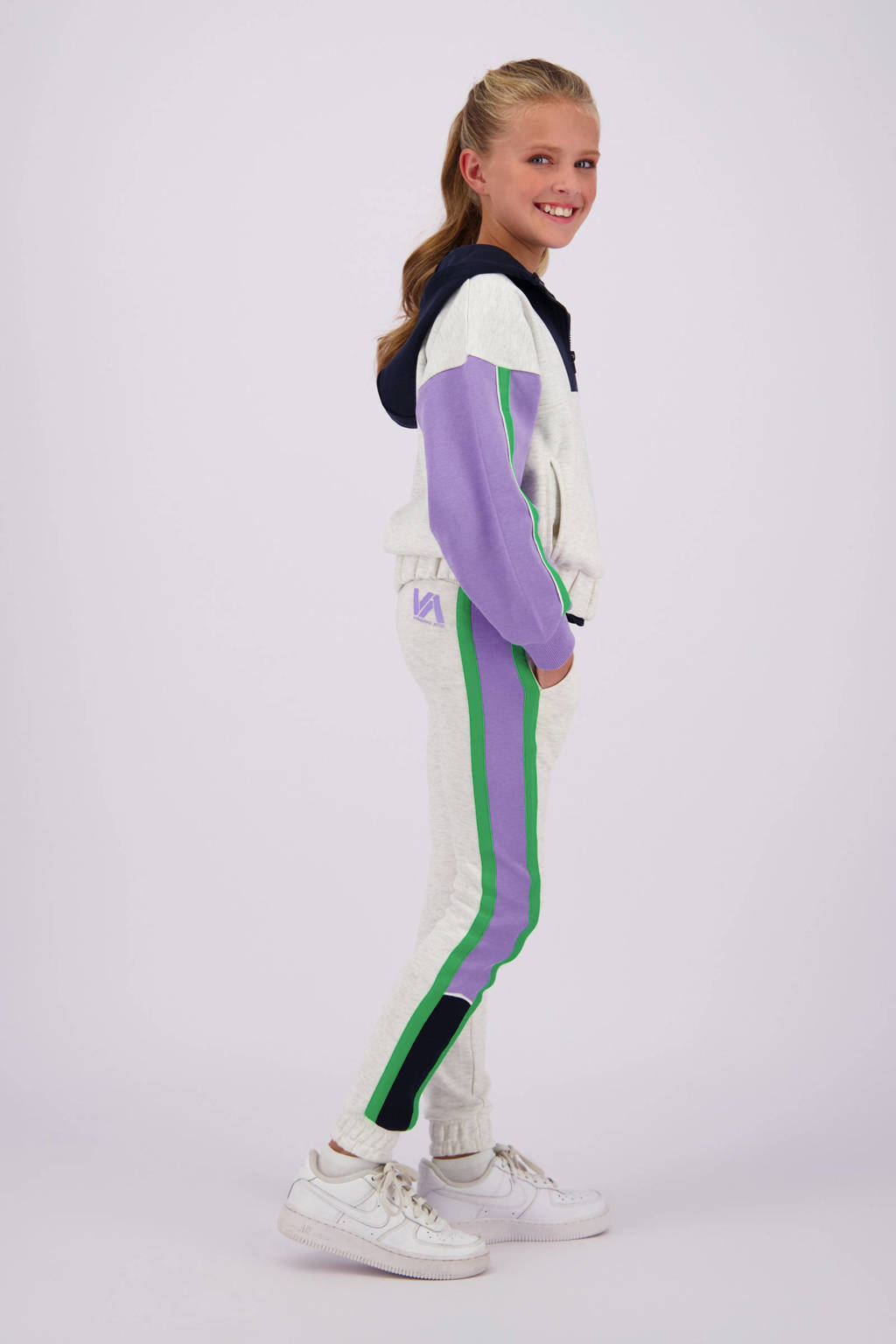 Vingino hoodie Nelke lichtgrijs melange/zwart/lila