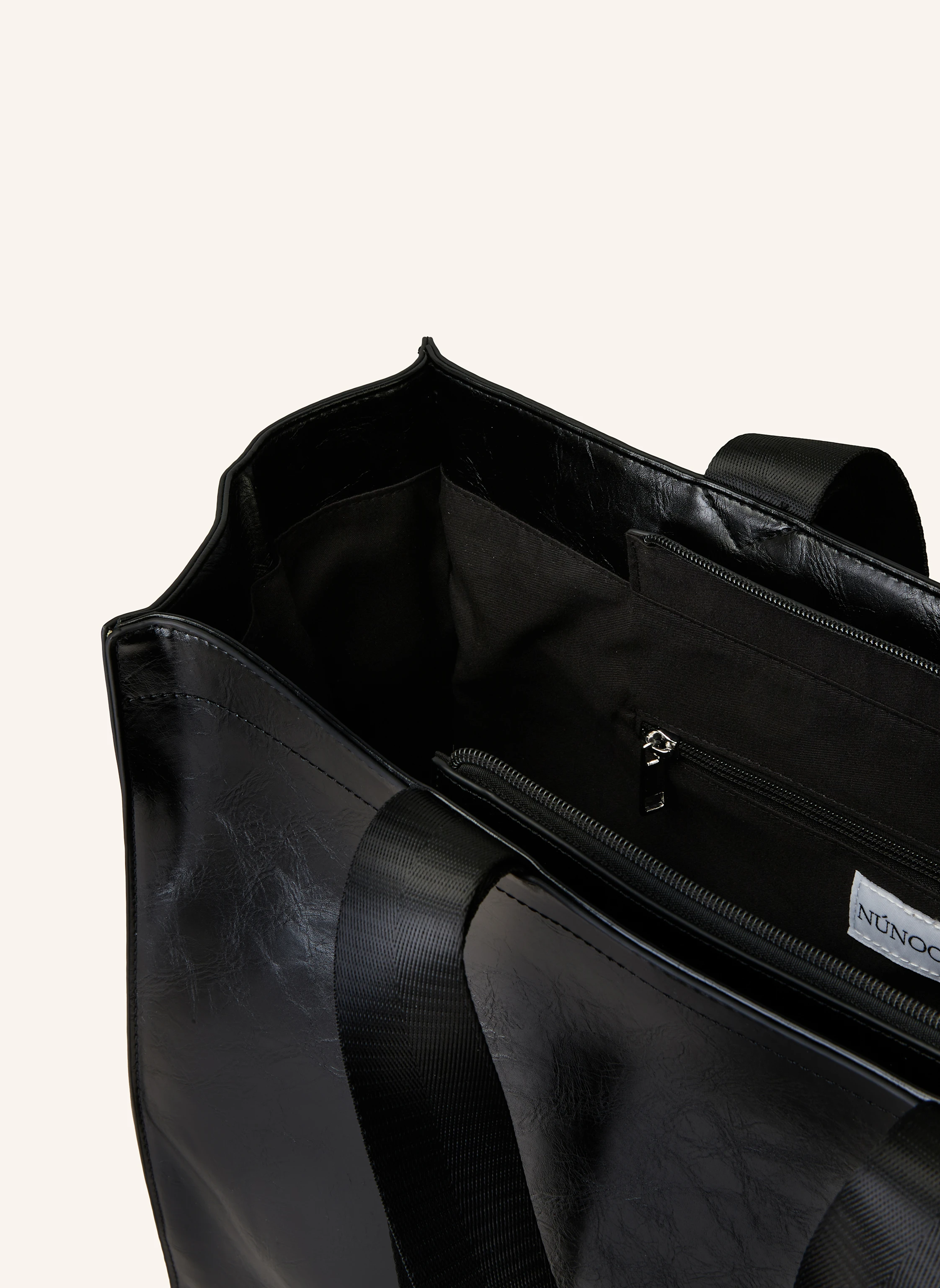 NÚNOO Shopper