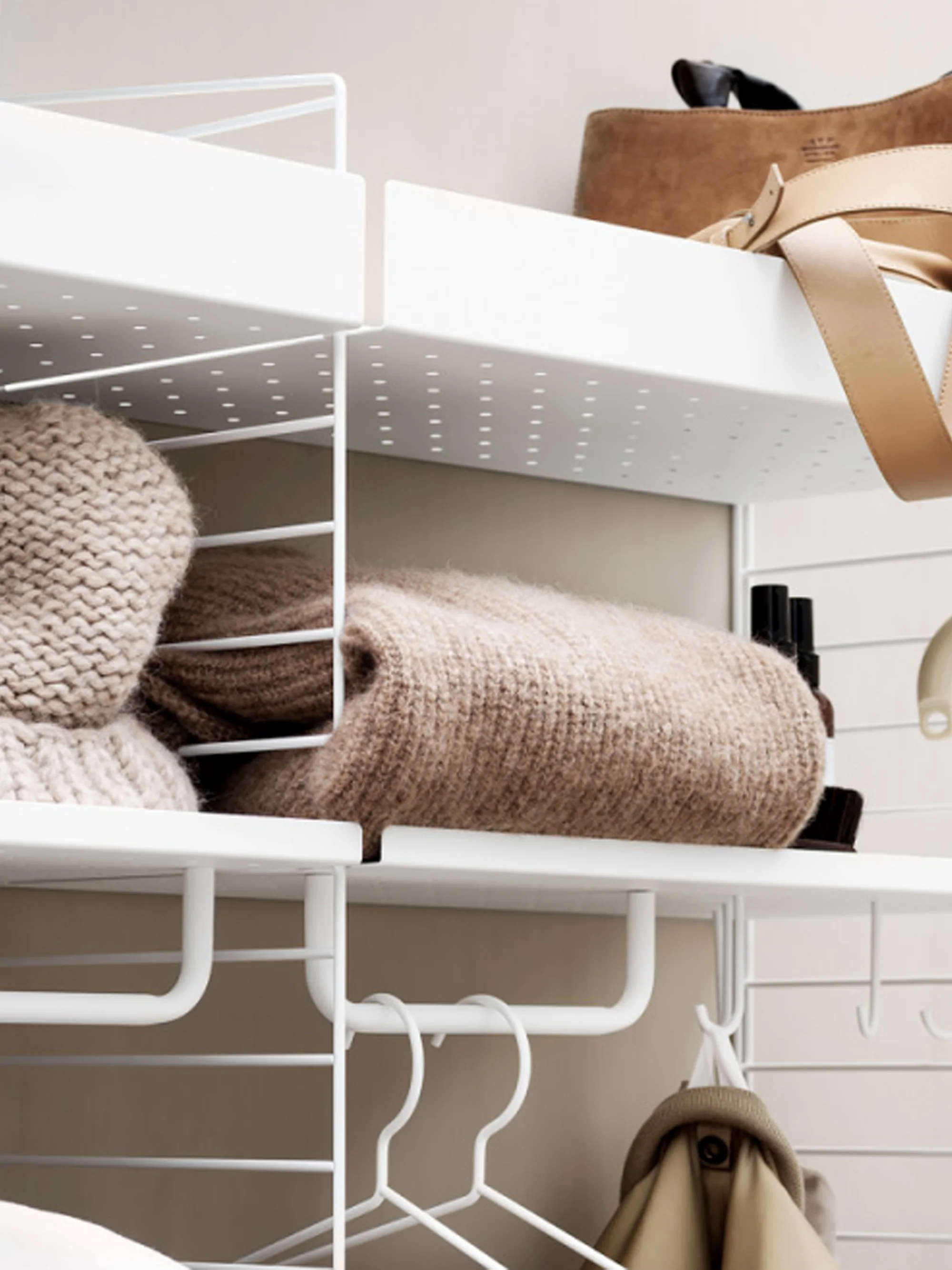 Metalen plank String System
