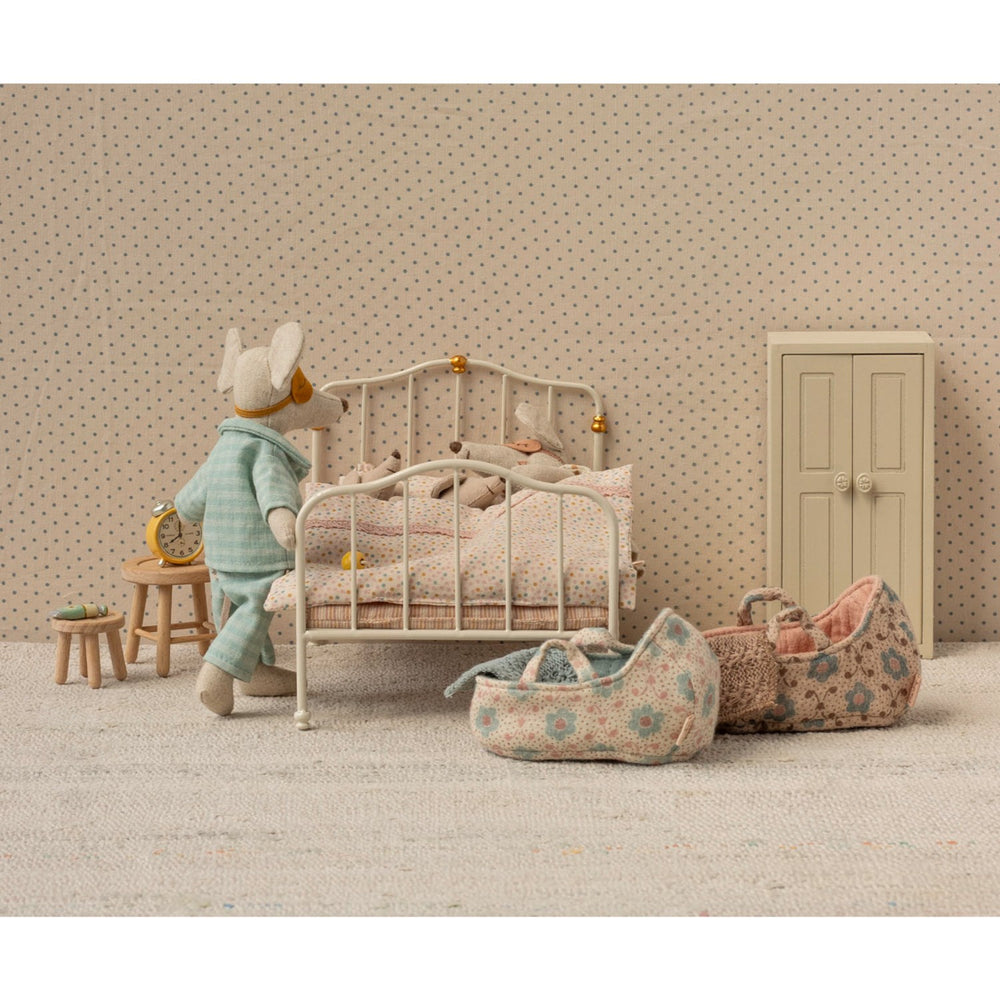 Køb Maileg Babylift, Baby Mus - Rosa