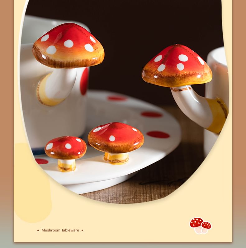Koringa - Theepot / Bord / Drinkbeker / Set met Paddenstoel en Stippenmotief (Diverse ontwerpen)