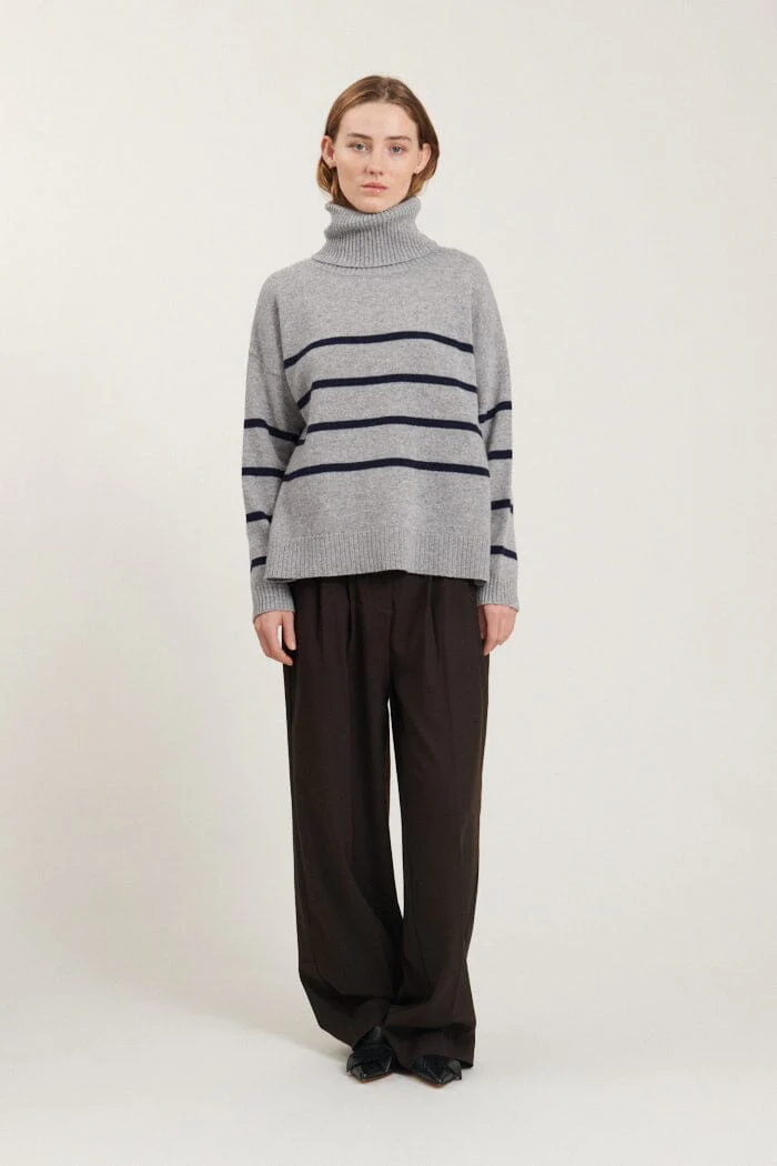 Basic Apparel Lise Striped T-neck