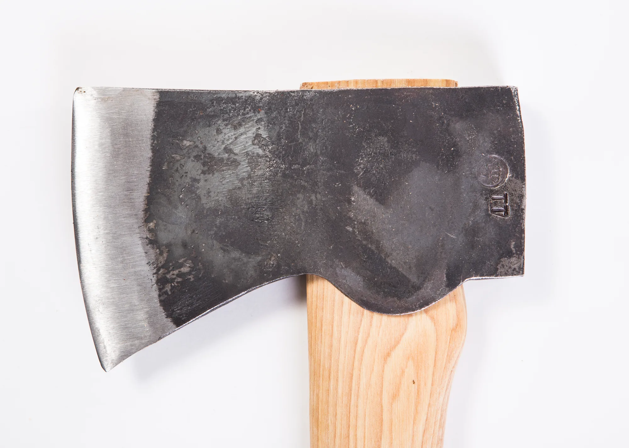 Gränsfors Amerikansk fällyxa, Svängt skaft, 81 cm Wood/grey