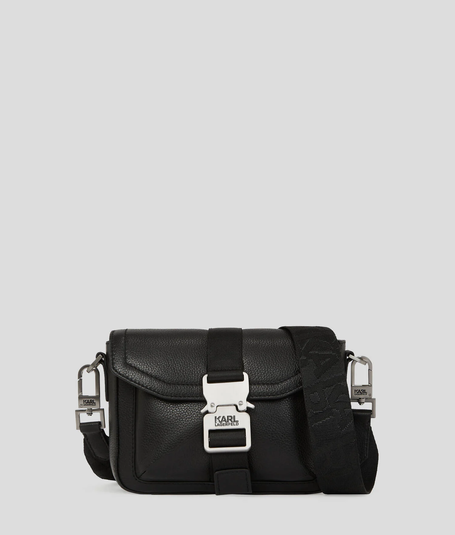 SAC BANDOULIÈRE EN CUIR GRAINÉ