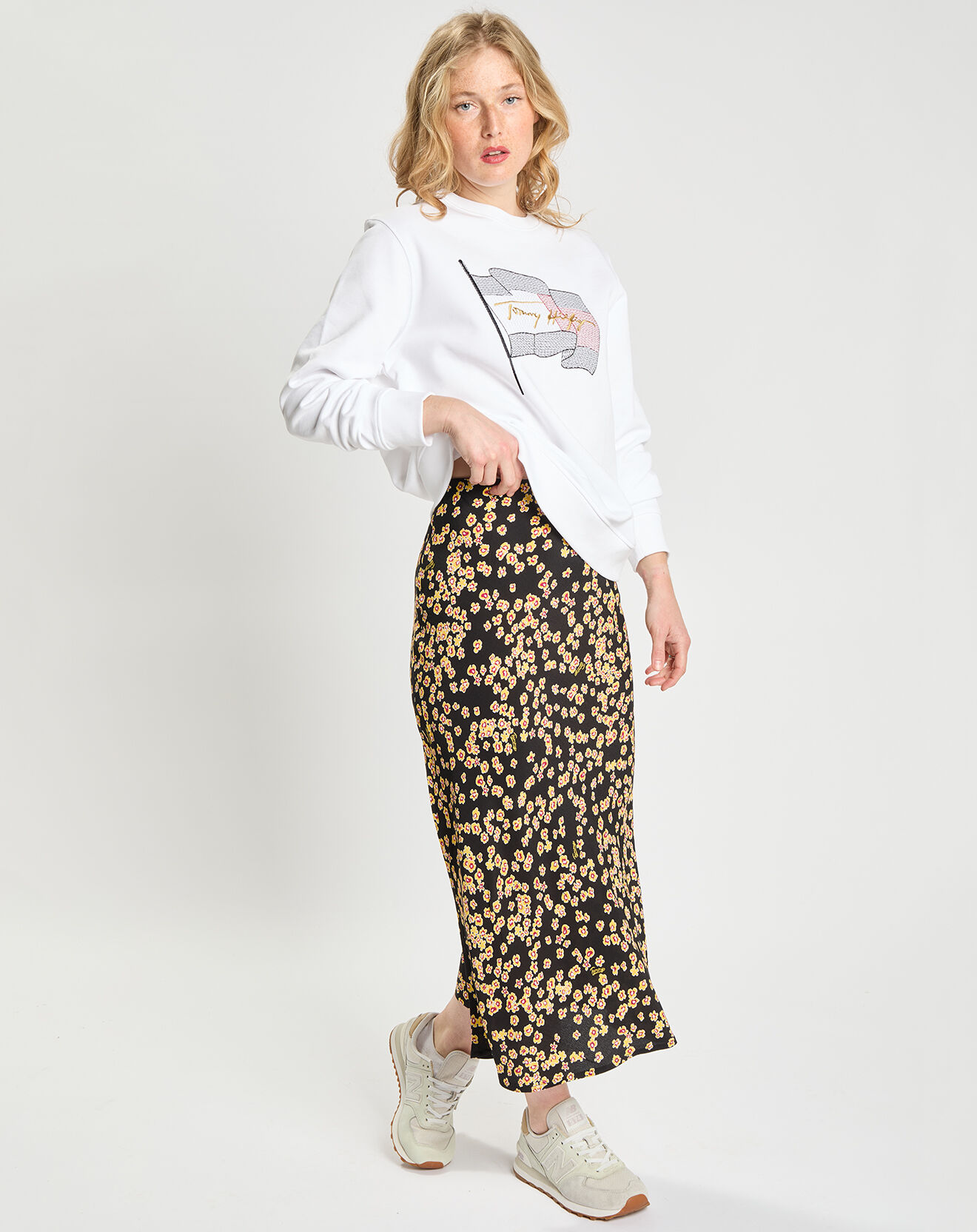 Tommy Jeans Jupe fluide Fleurs jaune/noire