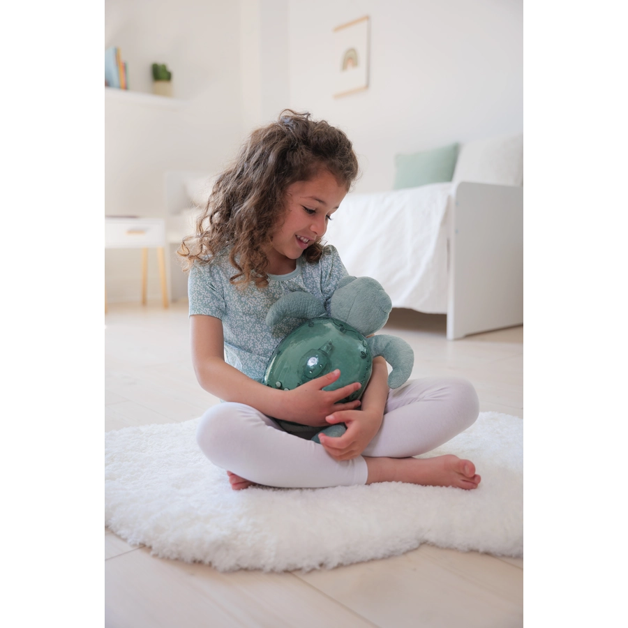 cloud-b® Tranquil Turtle™ Green (wiederaufladbar)