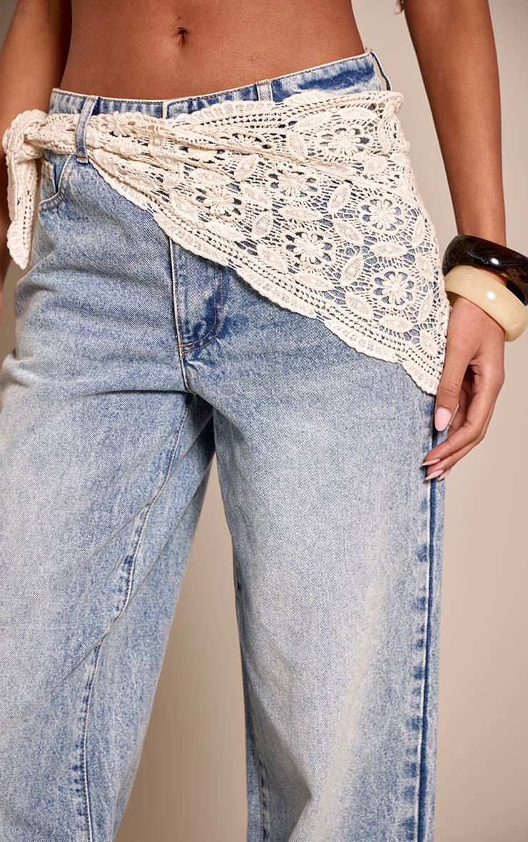 Mid Blue Wash Jean Tall Avec Détail Foulard Au Crochet