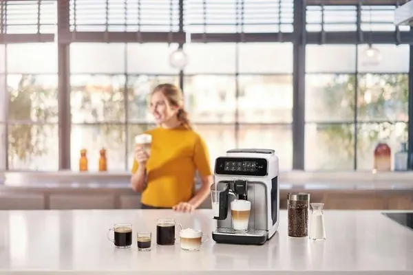 Philips Series 2200 EP2230 - Automatisk kaffemaskine med mælkeskummer - 15 bar - matsort