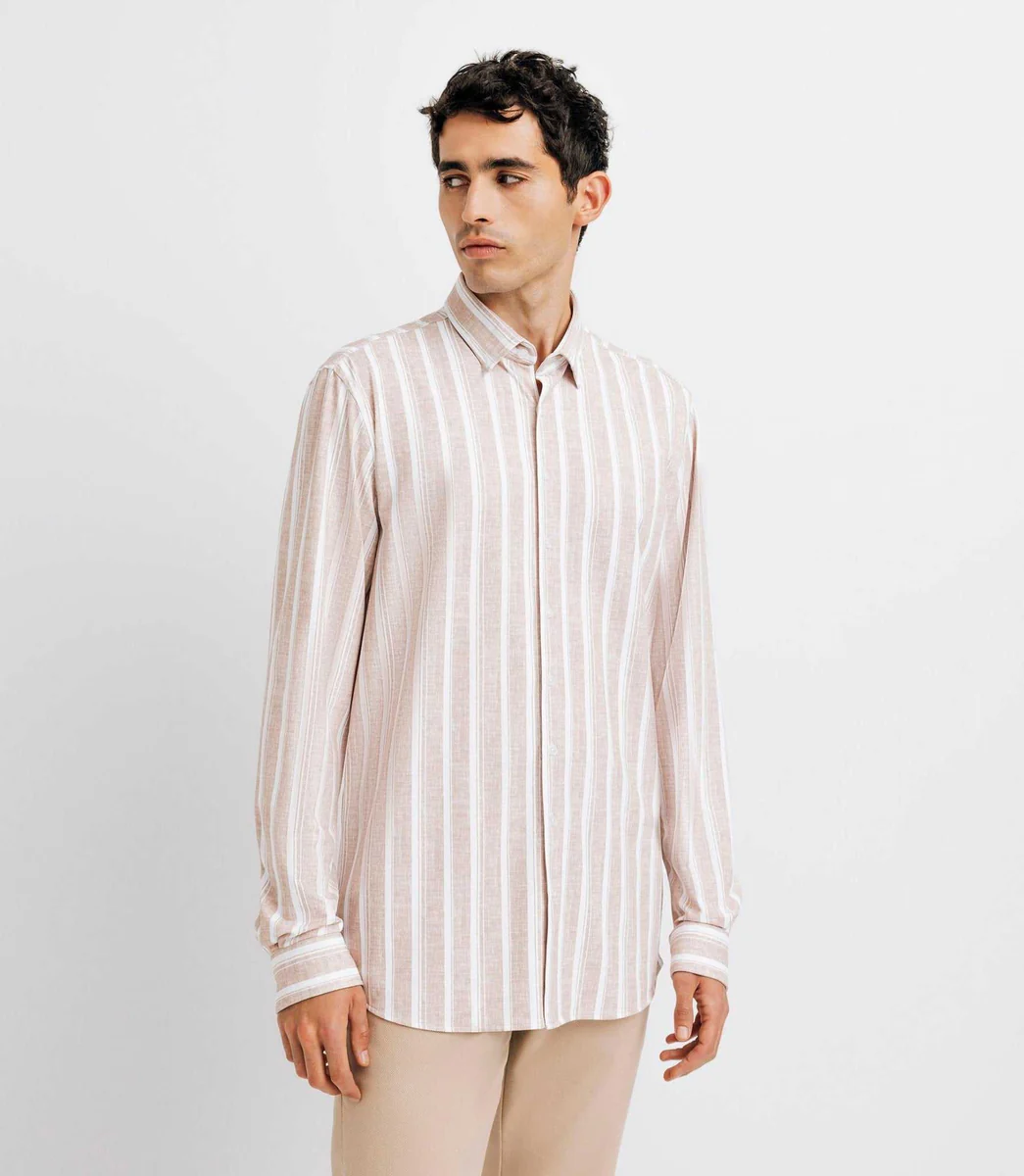 Chemise casual rayée beige et blanche