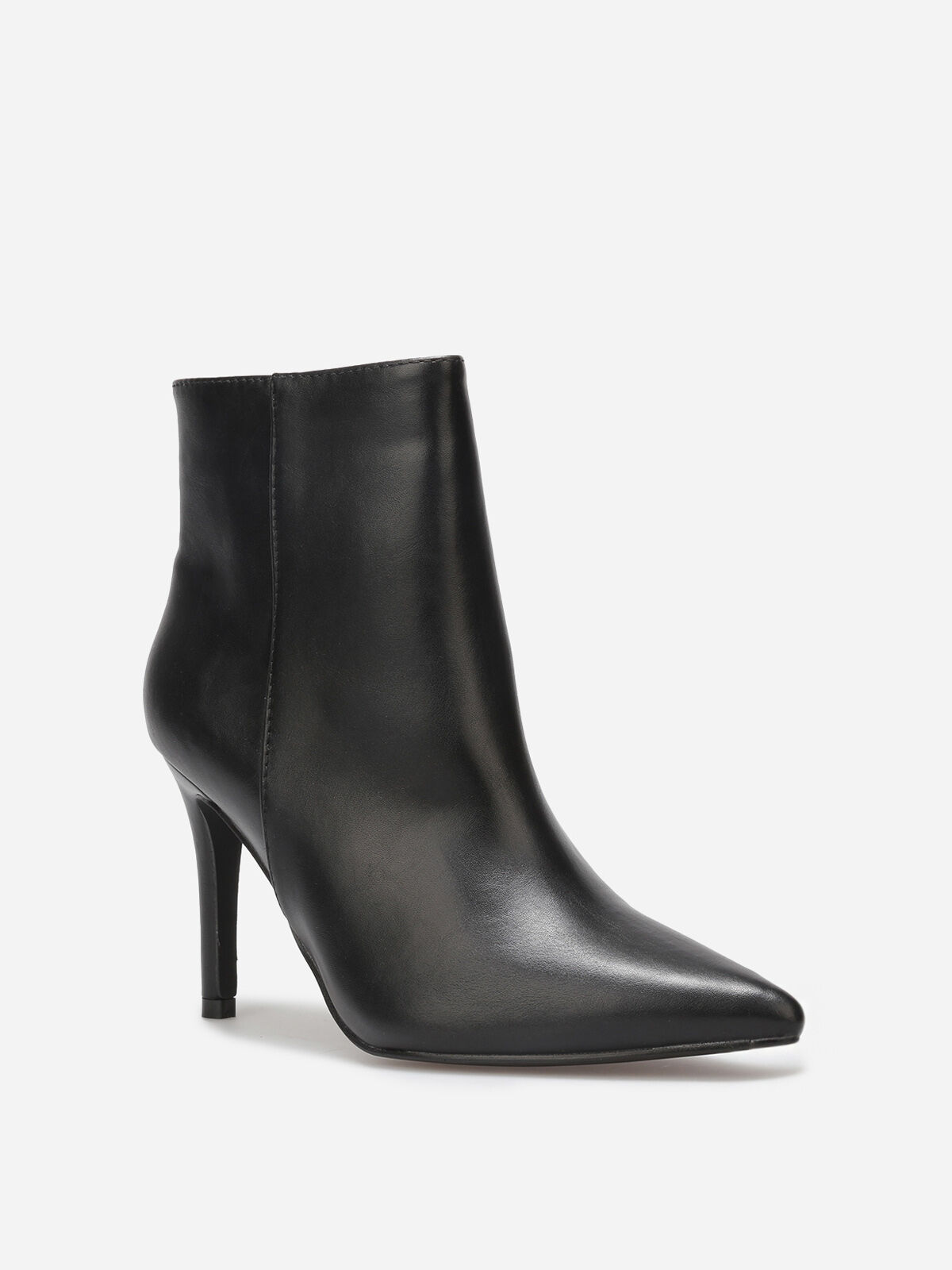 Bottines pointues à talon aiguille- Noir