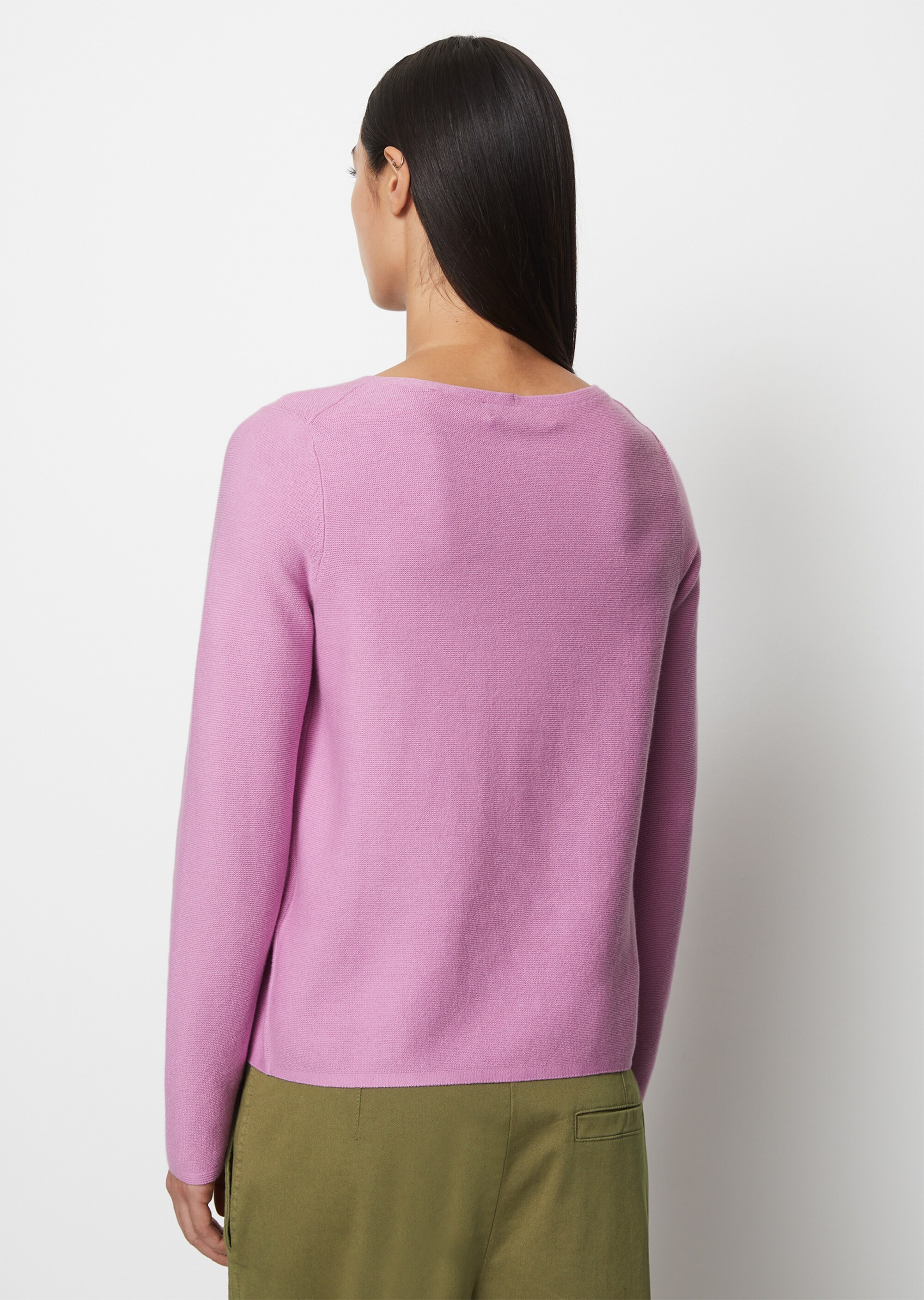 Rundhals-Strickpullover regularmit feinen linken Maschen