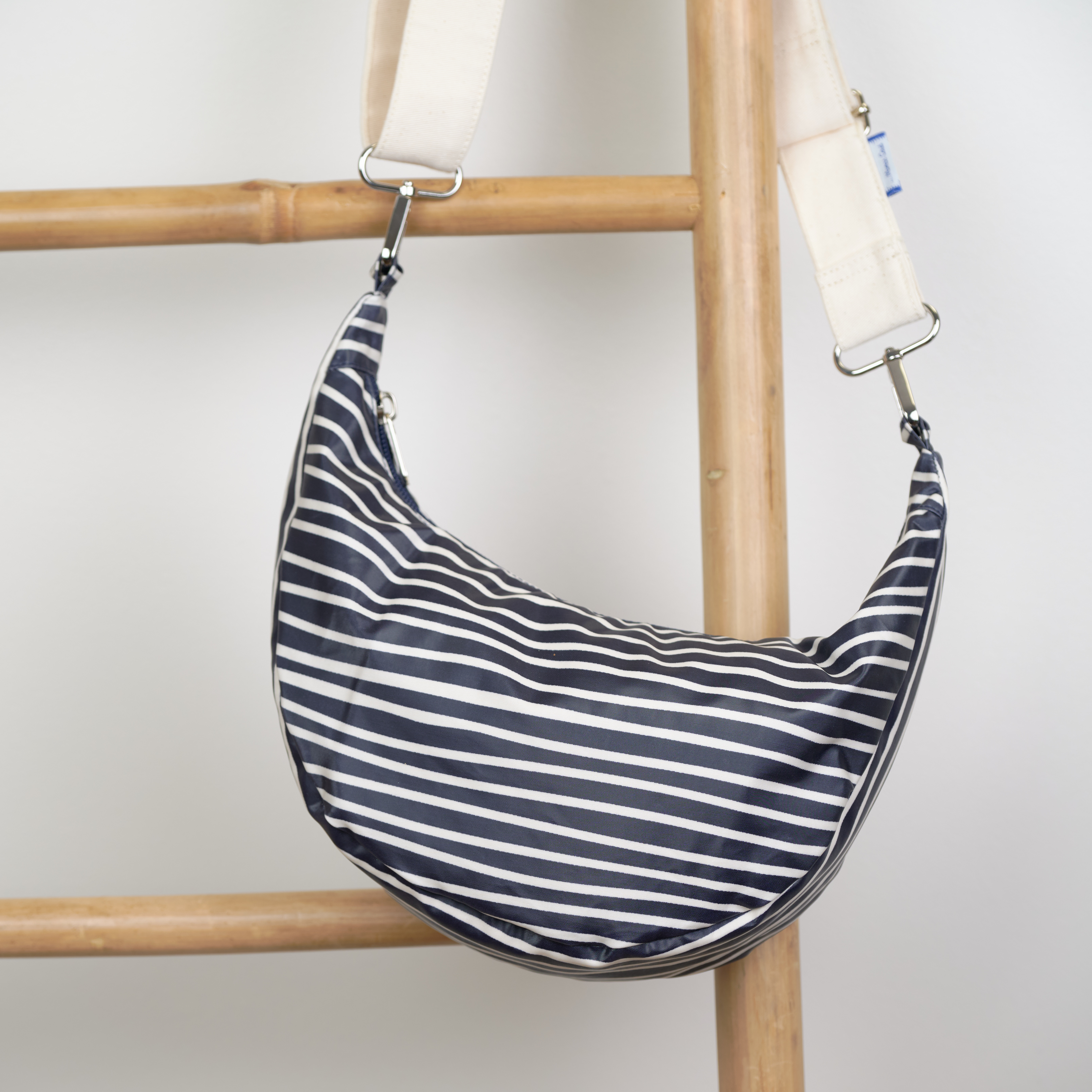 Petit Sac Demi Lune Rayé Ivoire Marine