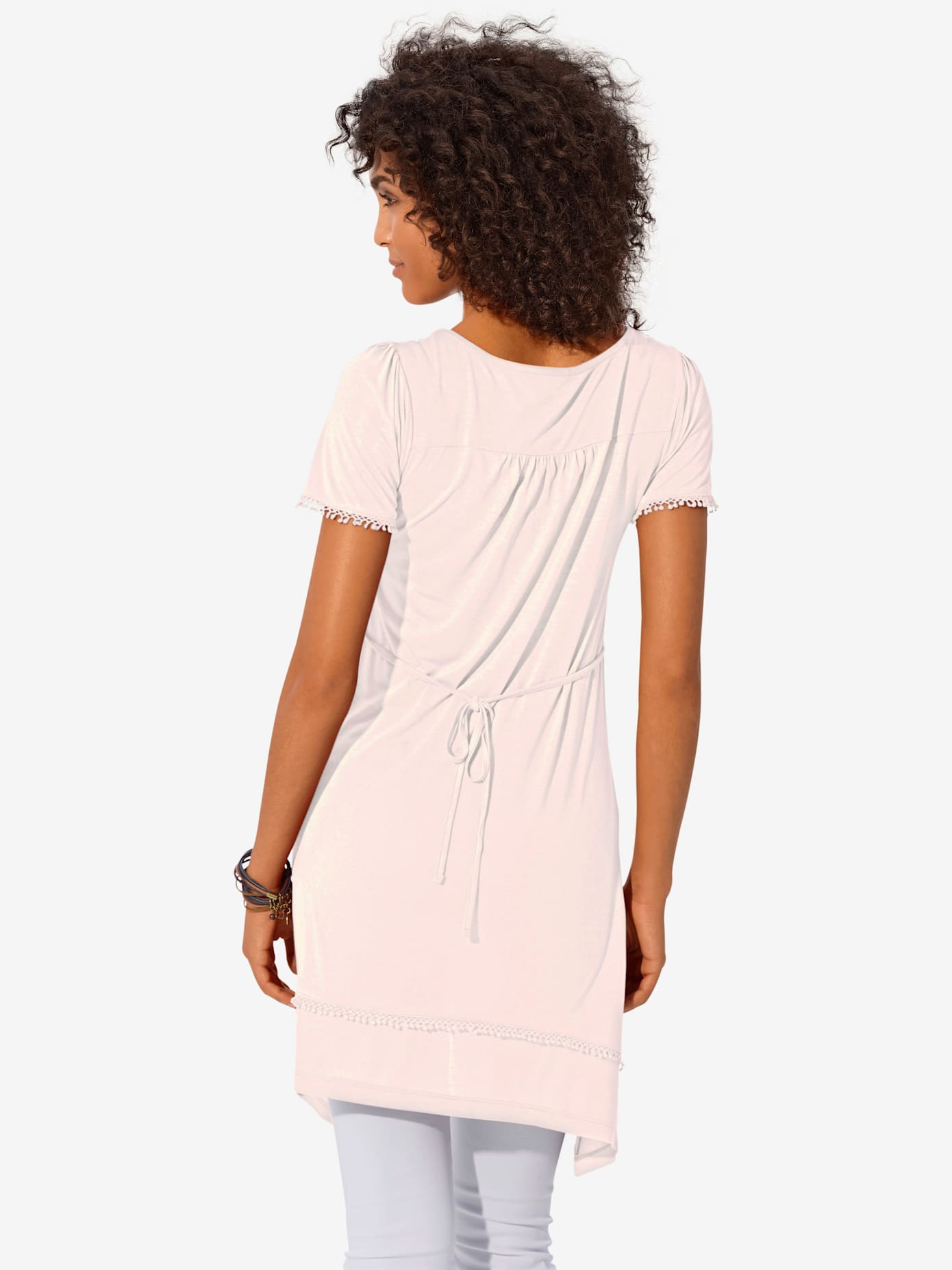 T-shirt long superbes détails en dentelle à l'encolure