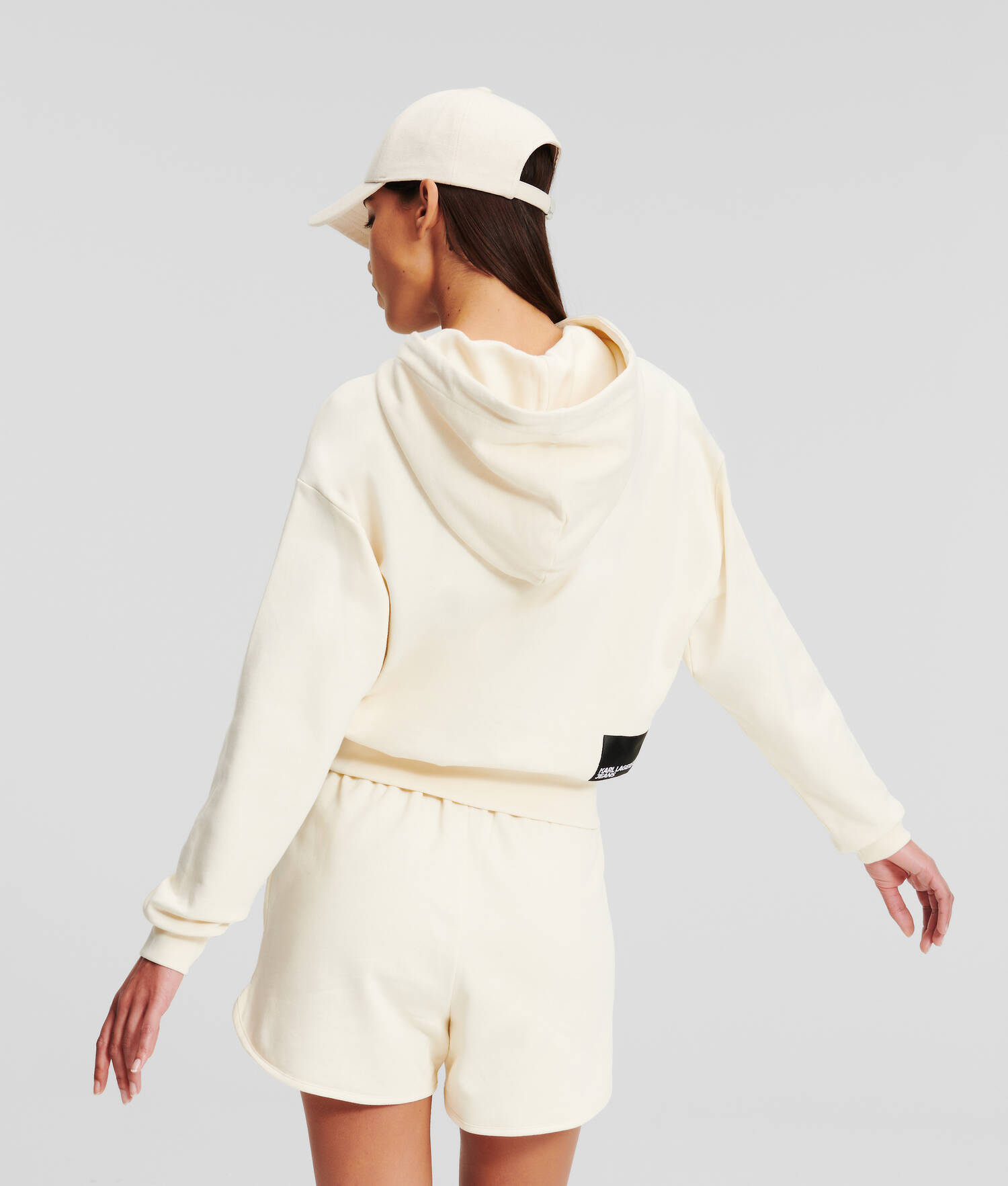 SWEAT À CAPUCHE AVEC LOGO KLJ ENCADRÉ