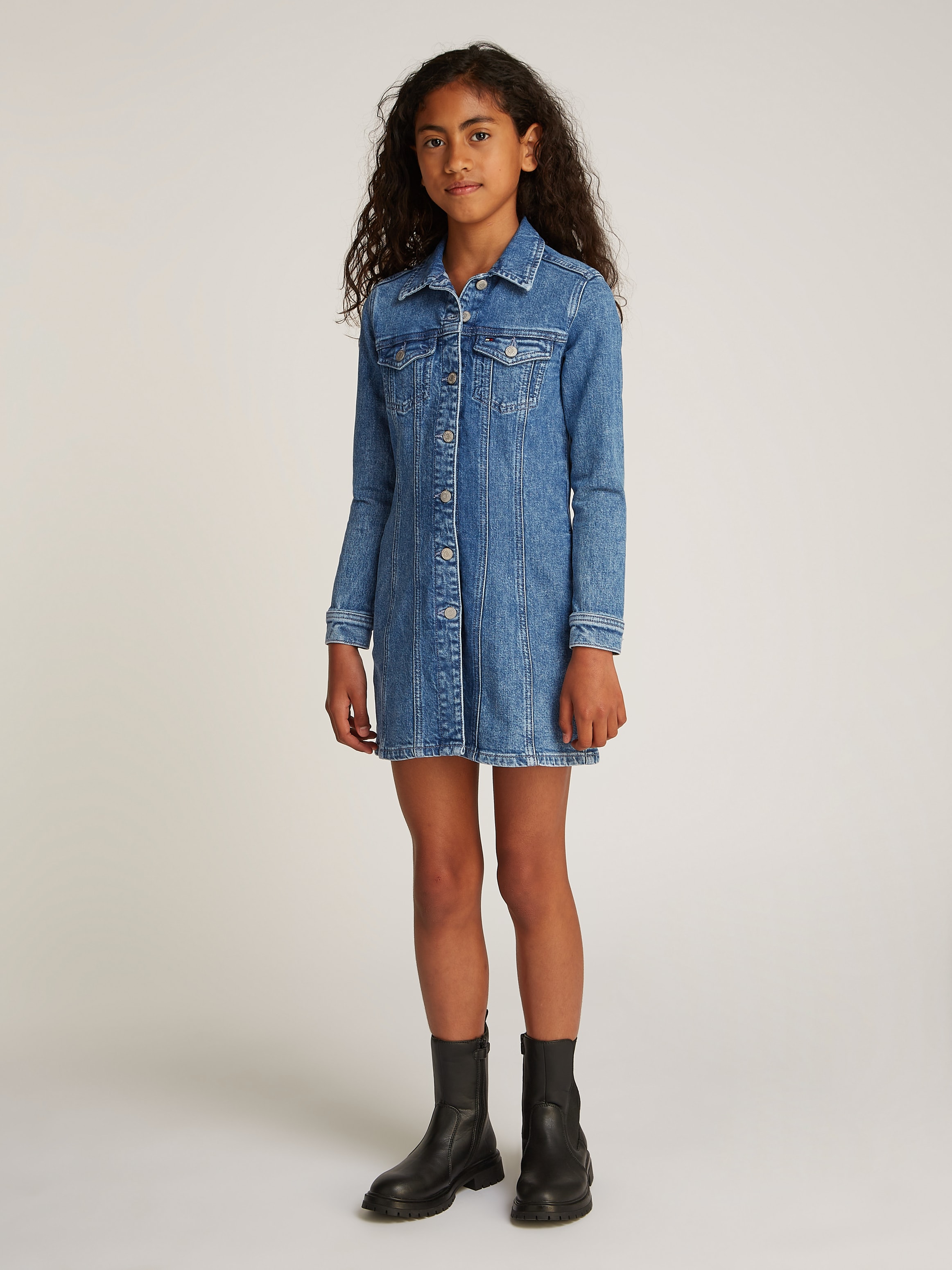Tommy Hilfiger Jeanskleid »DENIM DRESS LS« Brusttaschen mit Brusttaschen, in blauer Waschung