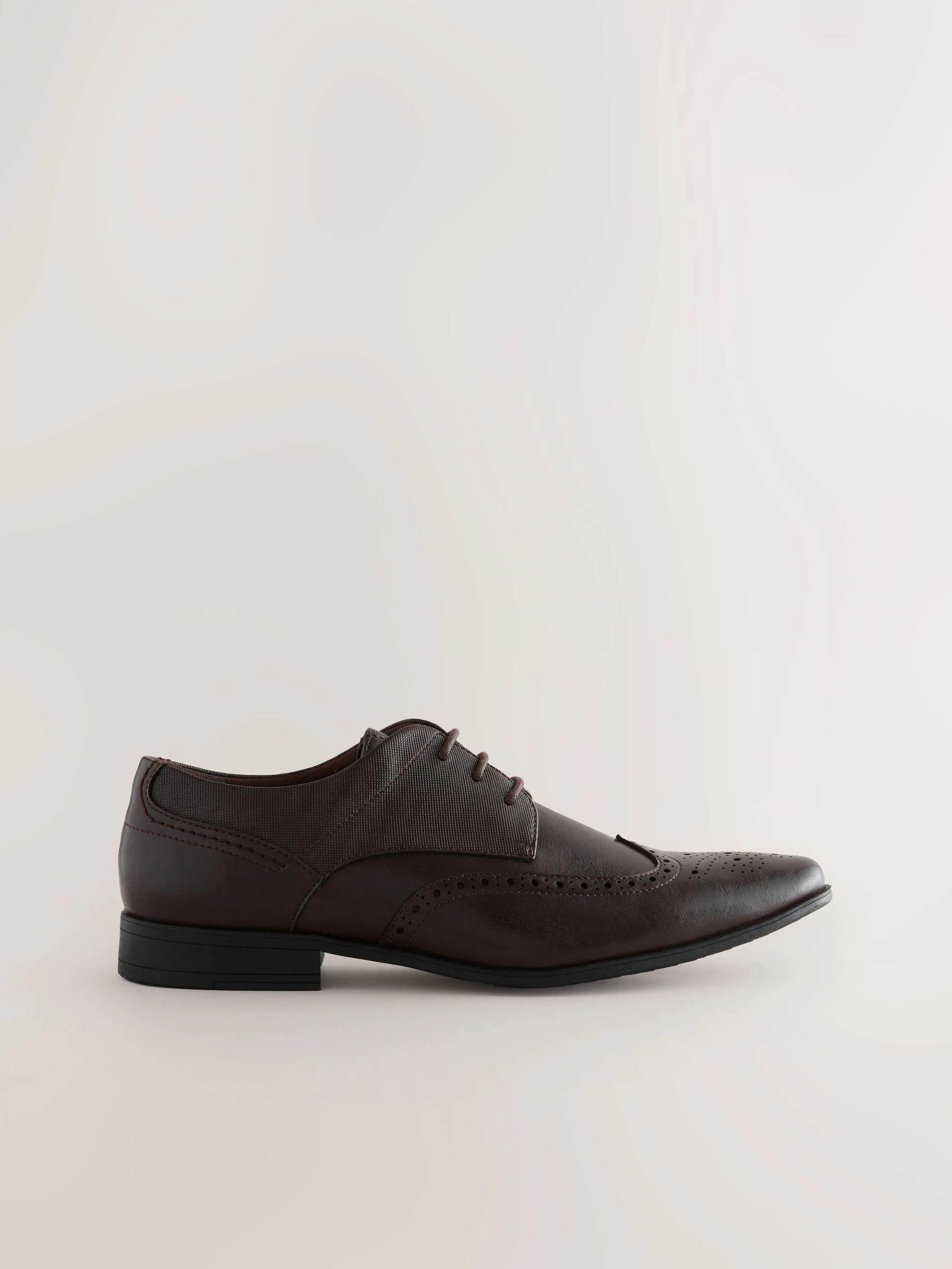Bruin - Standaard pasvorm - Brogueschoenen