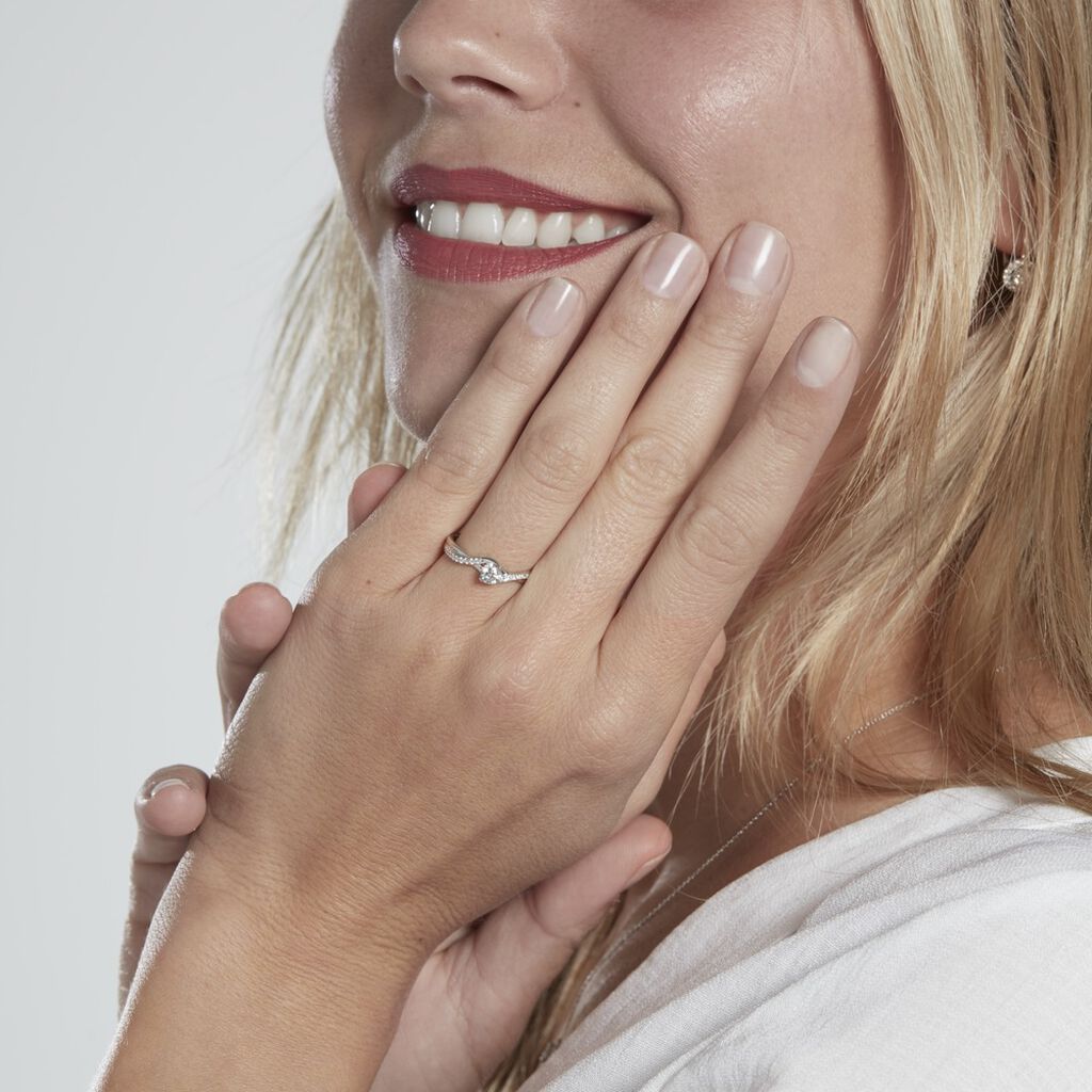 Solitaire Accompagné Laetitianne Or Blanc Diamant Synthétique