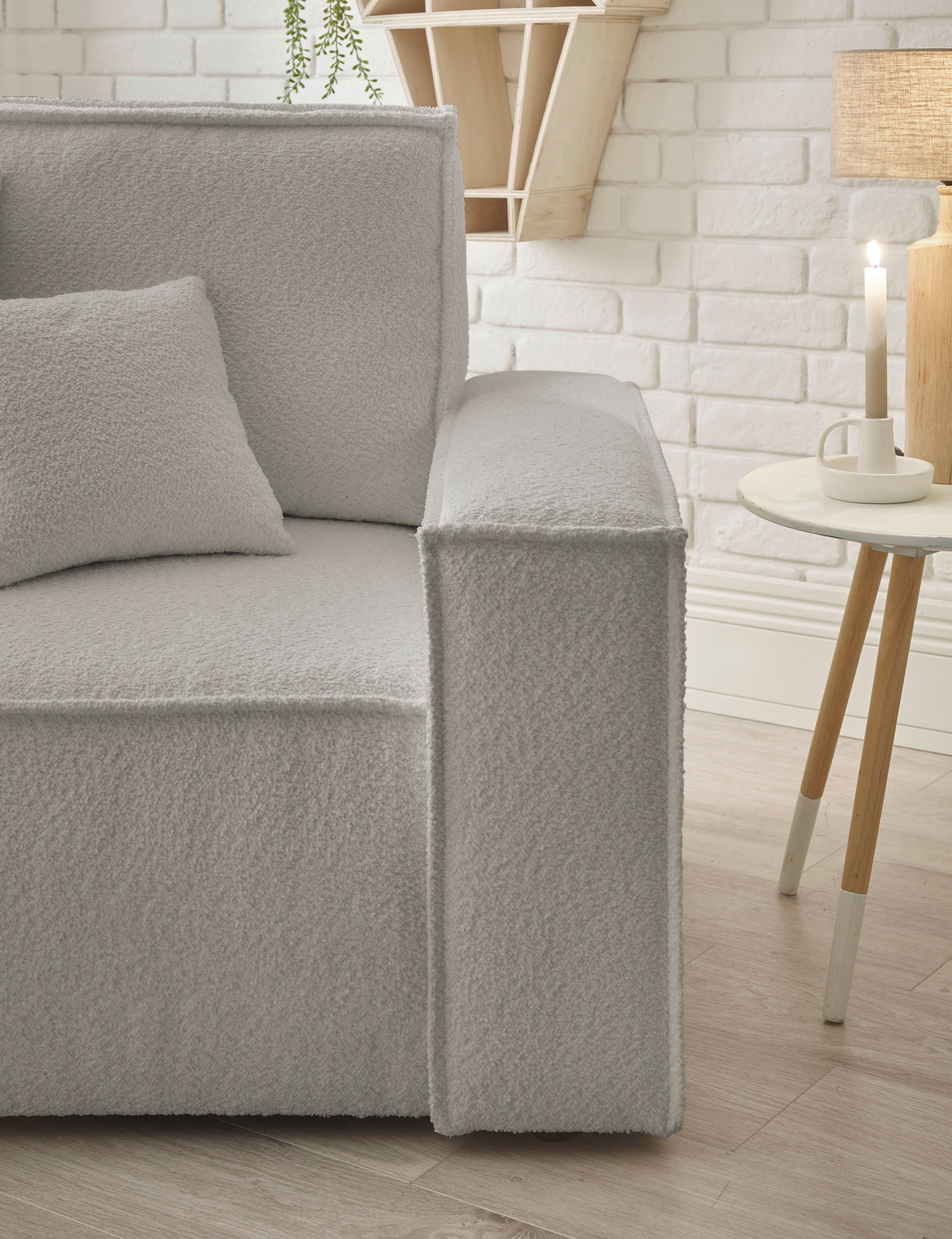GOODproduct Loveseat »FINNLEY, XXL-Sessel, Lesesessel, trendige Stoffe, inkl. Zierkissen« 1 Stk. tlg. verfügbar in den Stoffqualitäten Bouclé, Struktur fein und Mega Cord