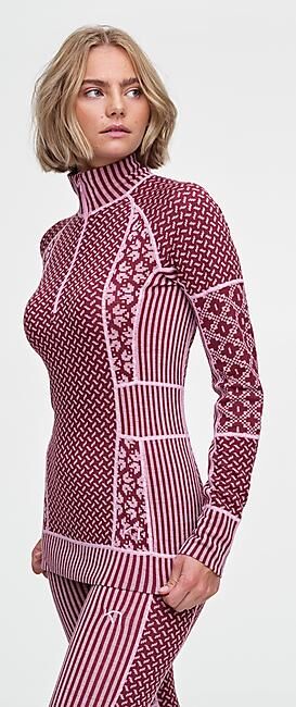 KARI TRAA - T-SHIRT SMEKKER H/Z
