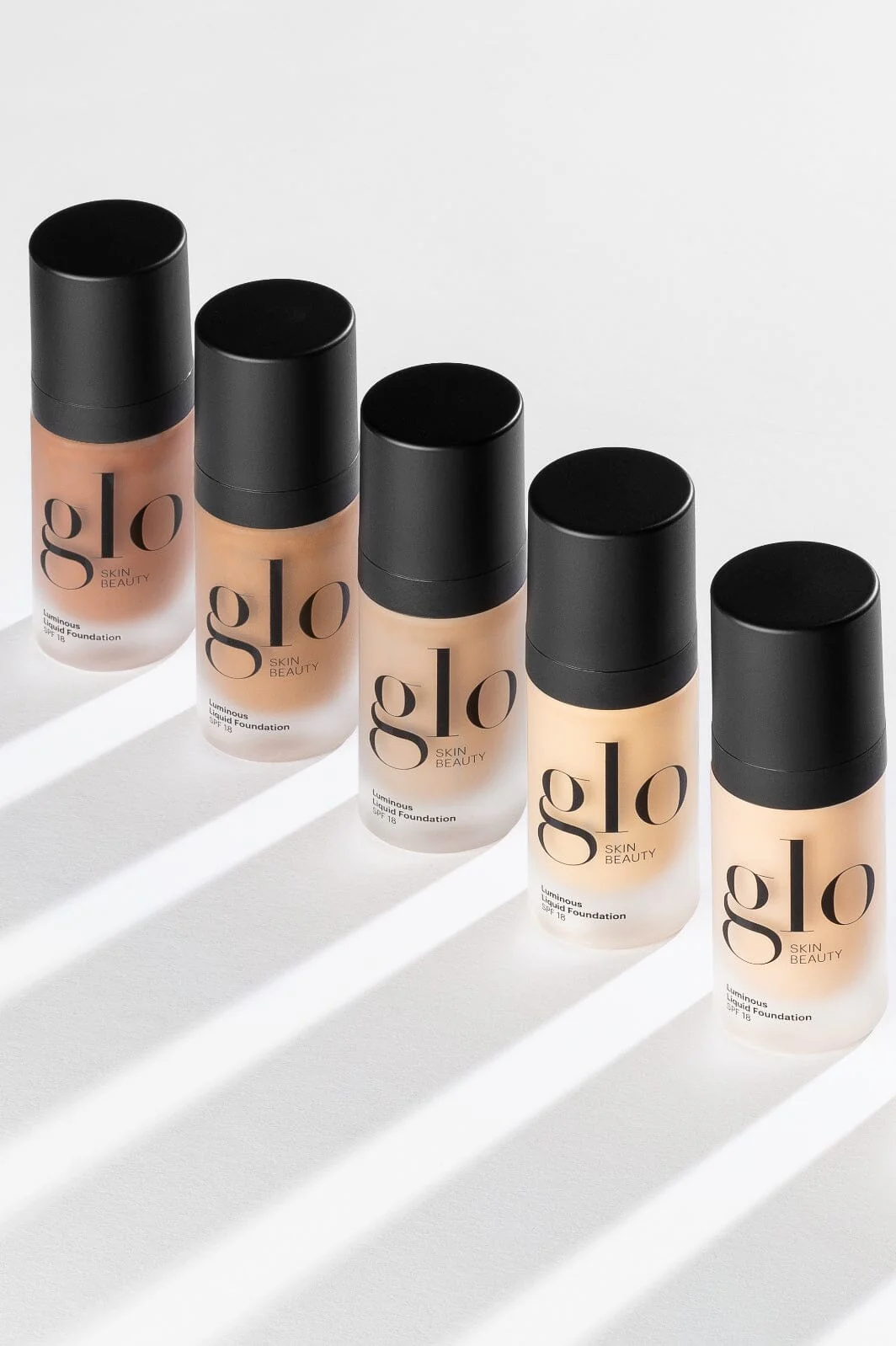 Glo Skin Beauty Glo Luminous Liquid Foundation SPF 18 brulee 30 ml