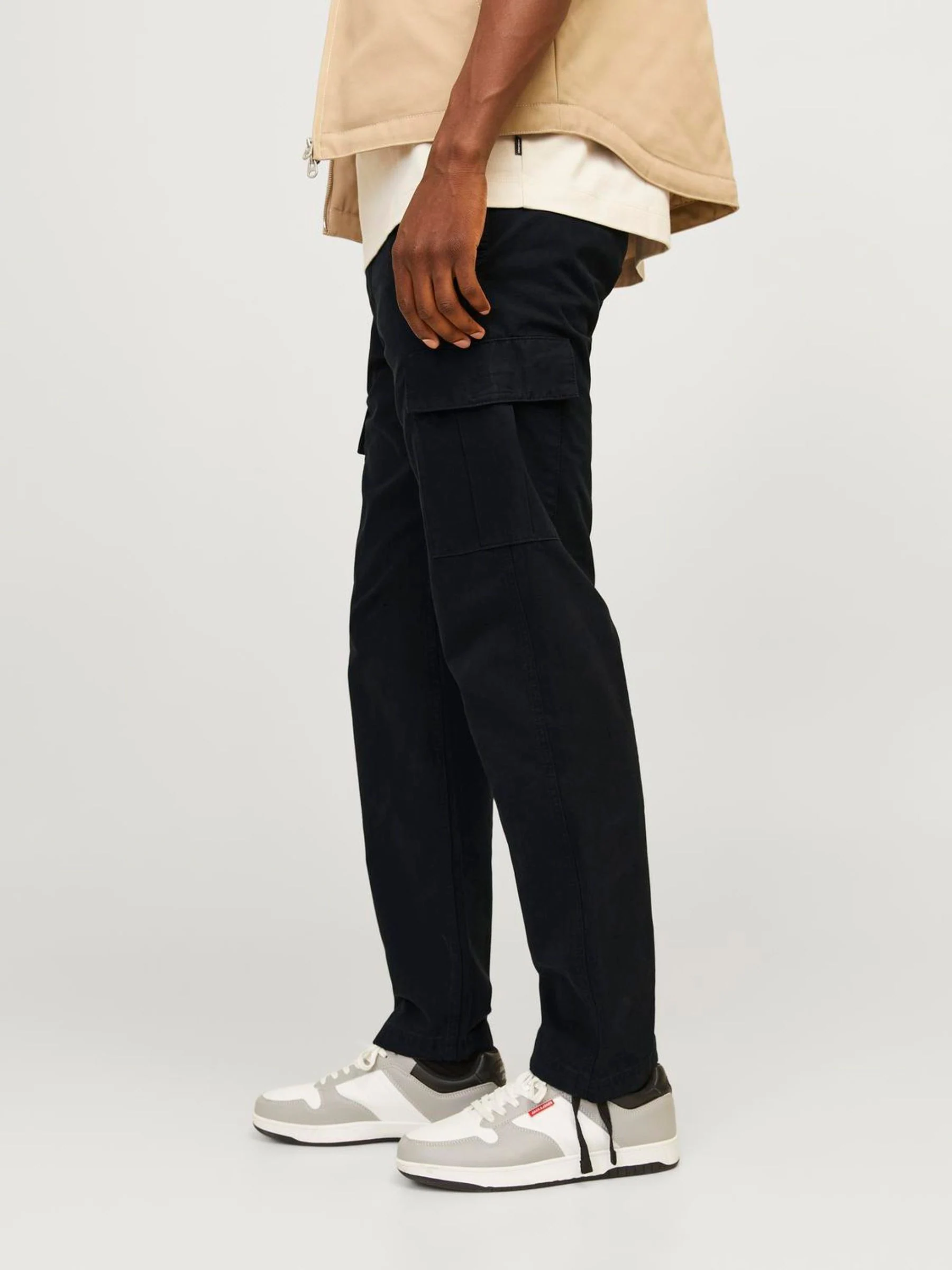 Zwart - JACK & JONES Loose Fit Cargo Trousers