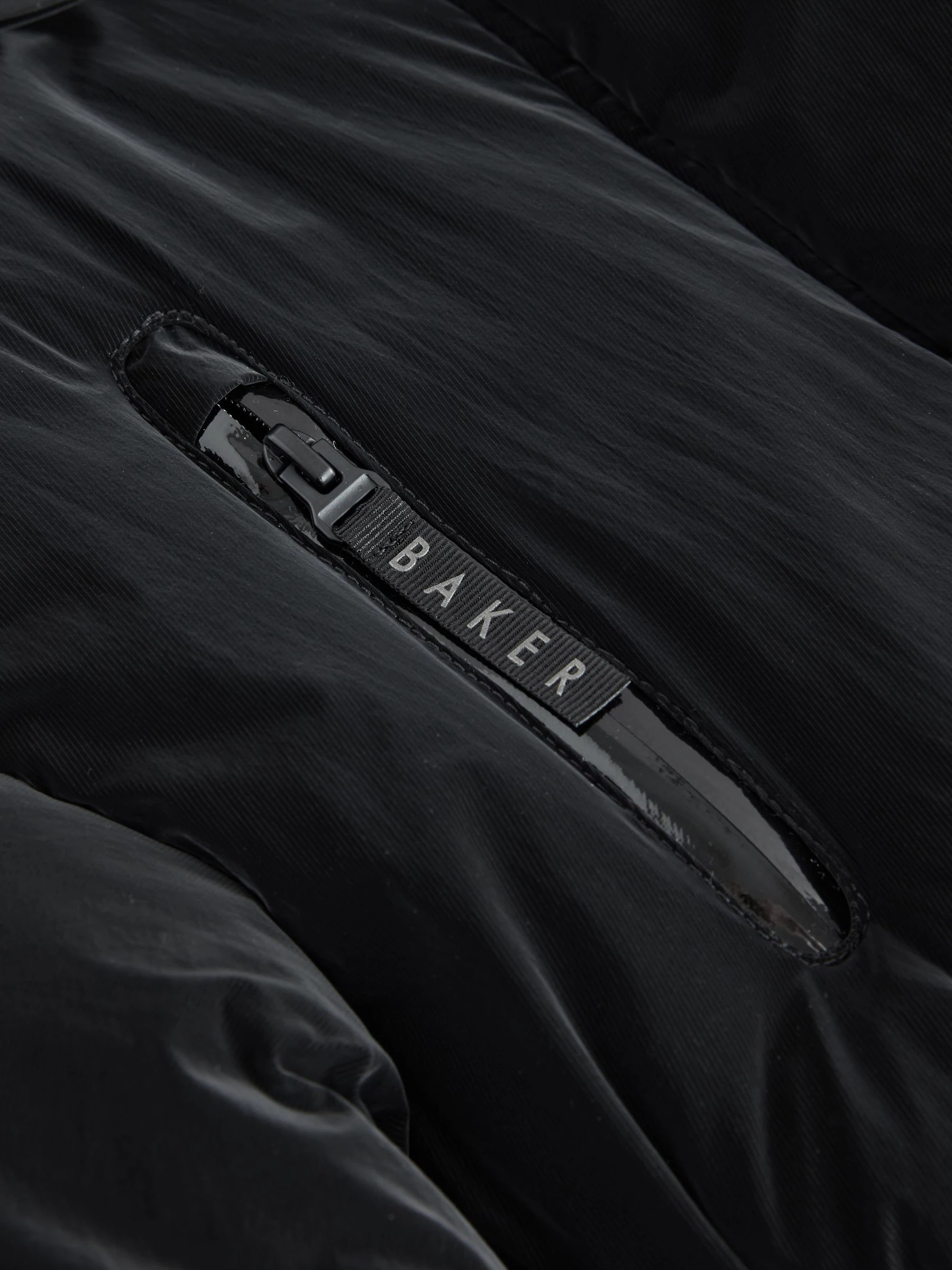 Baker by Ted Baker - Lange gewatteerde zwarte regenbestendige parka met riem