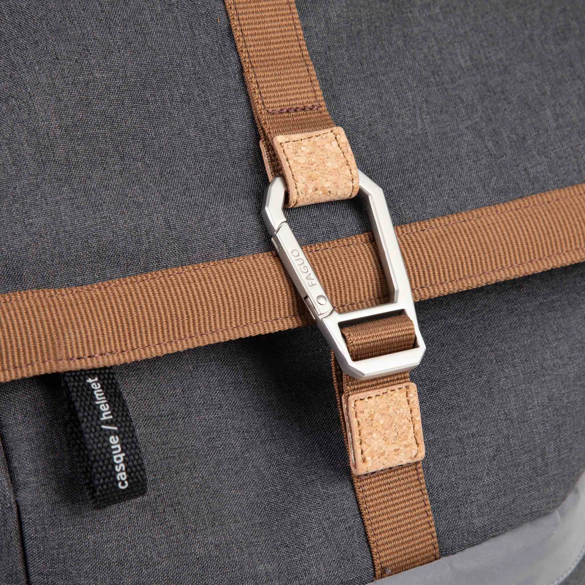 Sac à dos gris végan en polyester recyclé - modèle Cycling medium